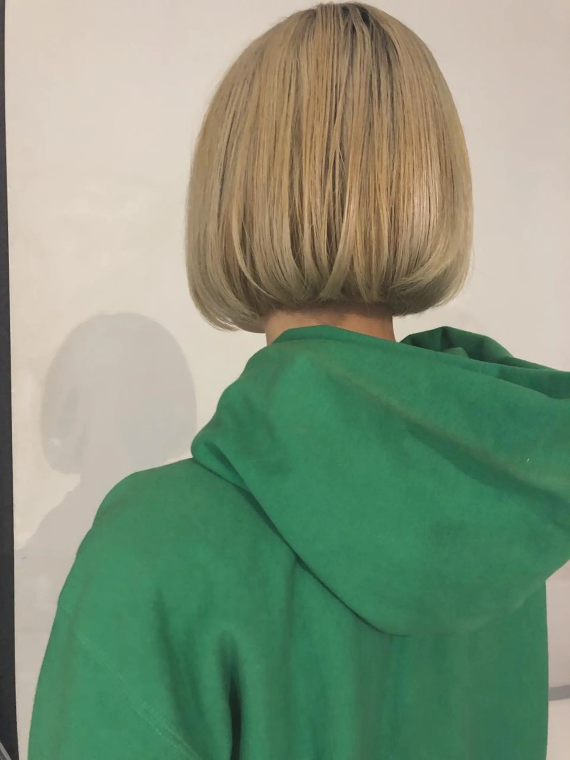 ショート カラー 🌈圧倒的デザイン力 内井省吾のヘアスタイル