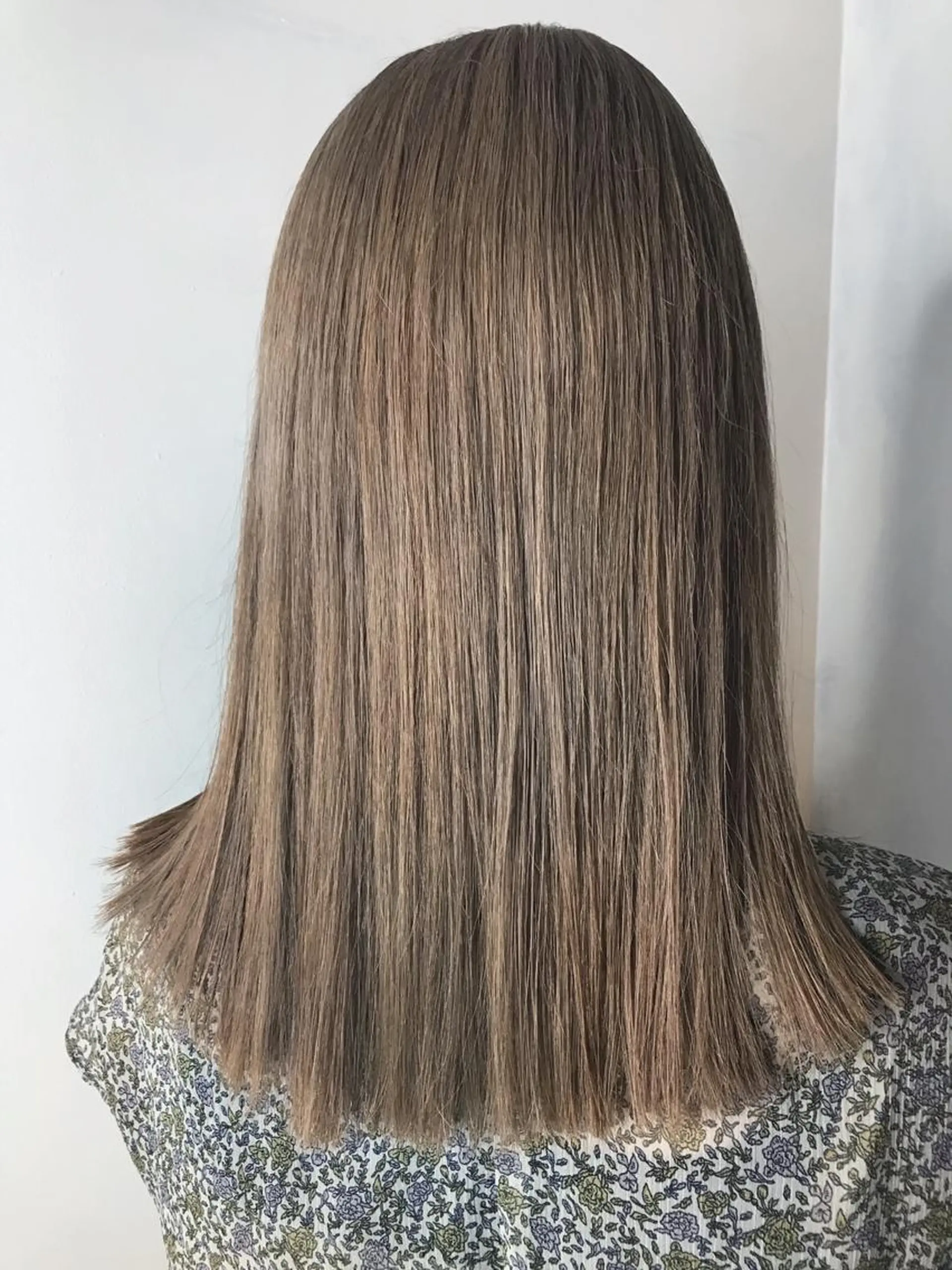 ロング カラー ベージュカラー ブリーチ ケアブリーチ 透明感カラー 【N°deseo】 Hiromi🦋のヘアスタイル