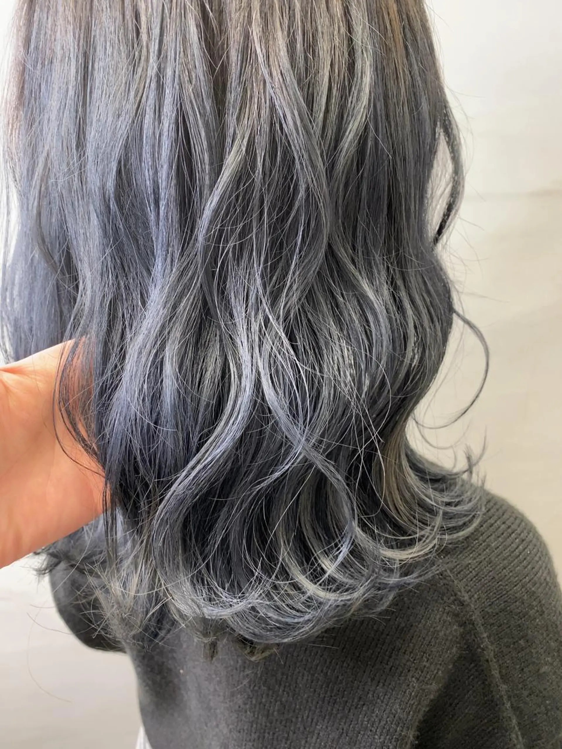 ミディアム カラー ヘアアレンジ アッシュ アッシュグレー アッシュグレージュ ベージュカラー ブリーチ 髪質改善Symbols 池袋【シンボルス】所属・💟髪質改善✴︎艶髪 /ヤマザト🦋のその他イメージ