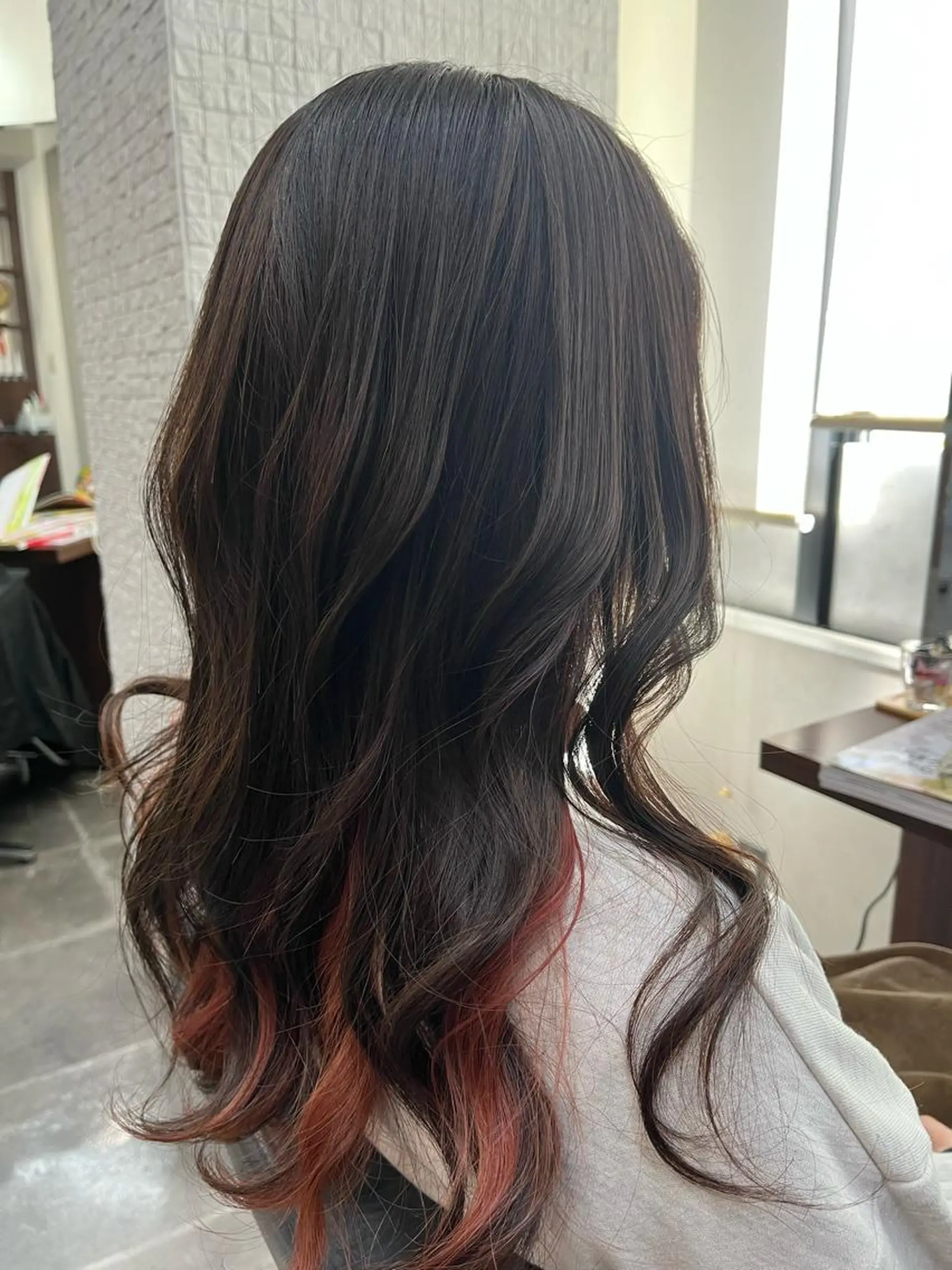 ロング 長内  大明のヘアスタイル