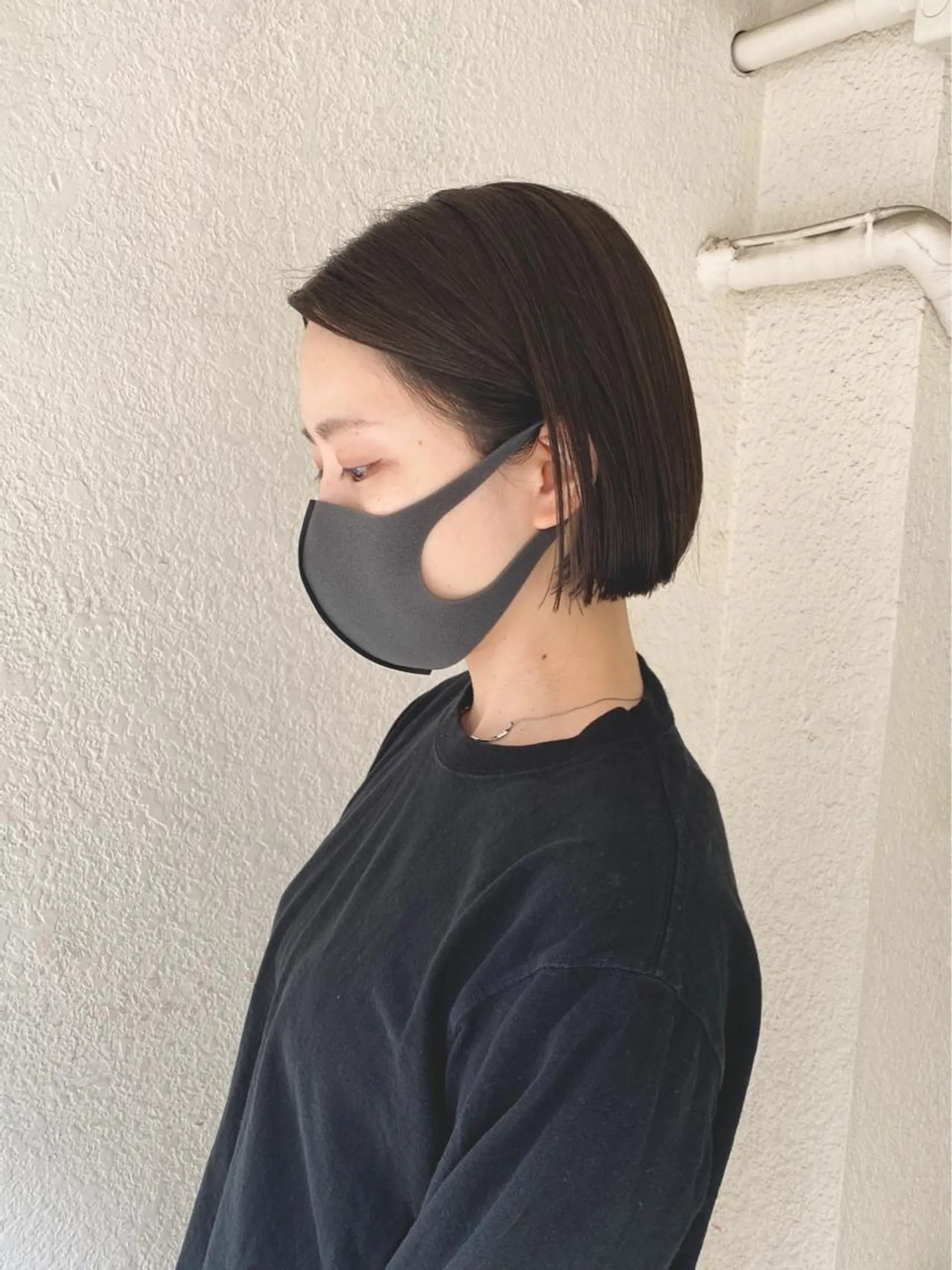 ショート カラー ダークグレー ダークグレージュ グレージュ ボブ 小川 美奈のヘアスタイル