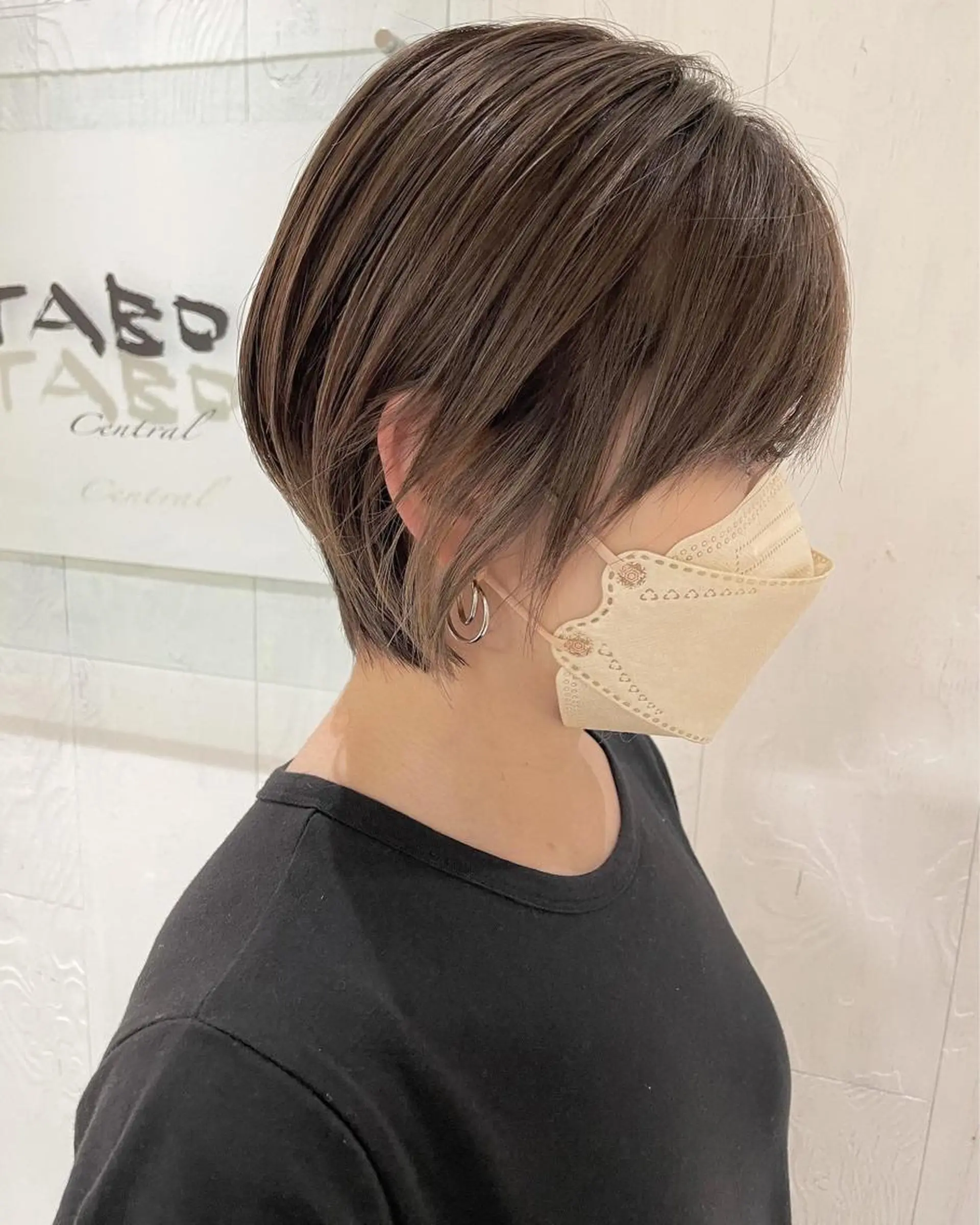 ショート アッシュ 外国人風カラー ハイライト レイヤーカット ショートヘア ヘアカラー トリートメント 河合秀明/ショート /ボブ/レイヤーのヘアスタイル