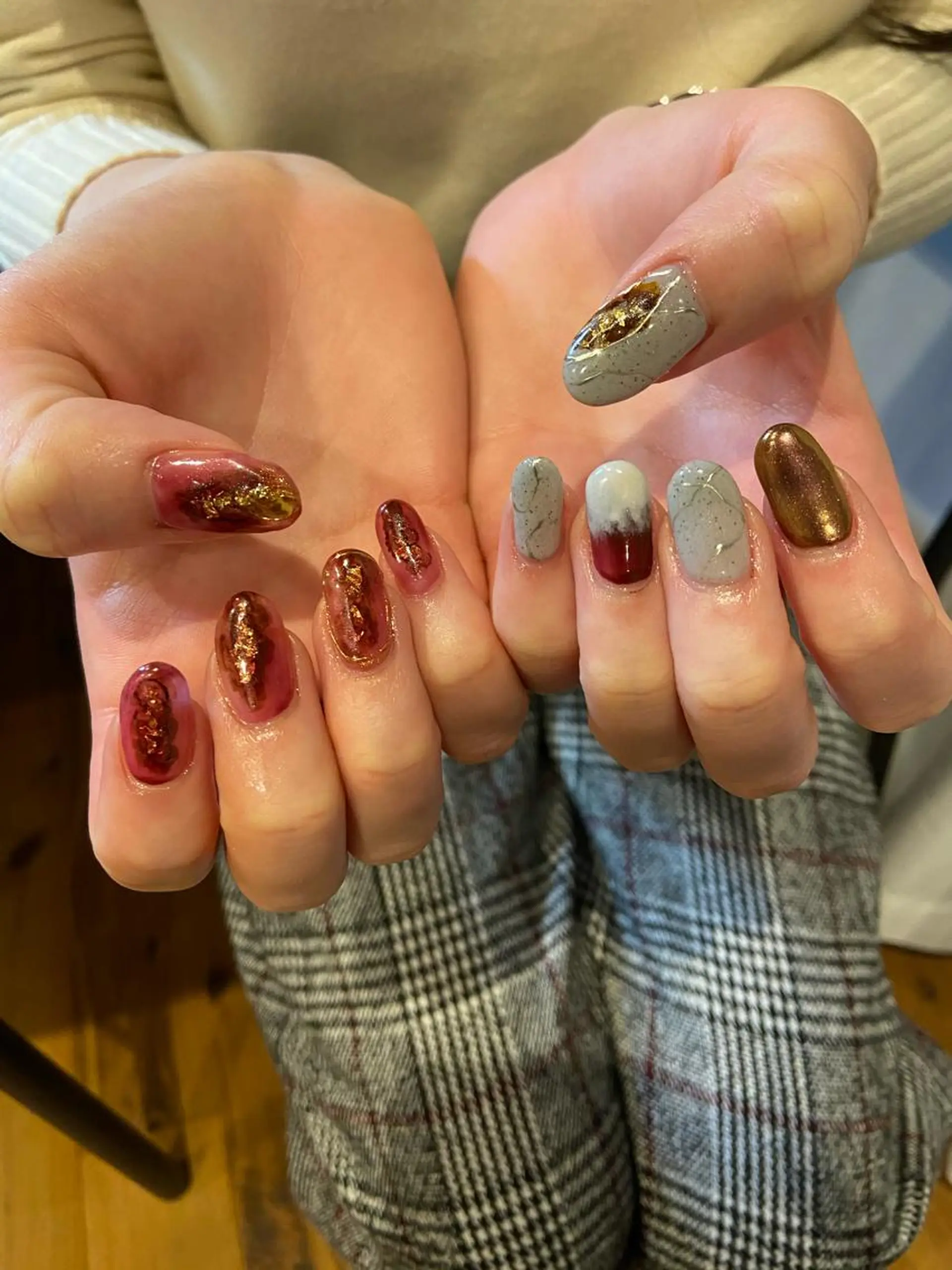 ネイル アートネイル おそろいネイル ミラーネイル ニュアンスネイル ワンカラーネイル . unffのネイルデザイン