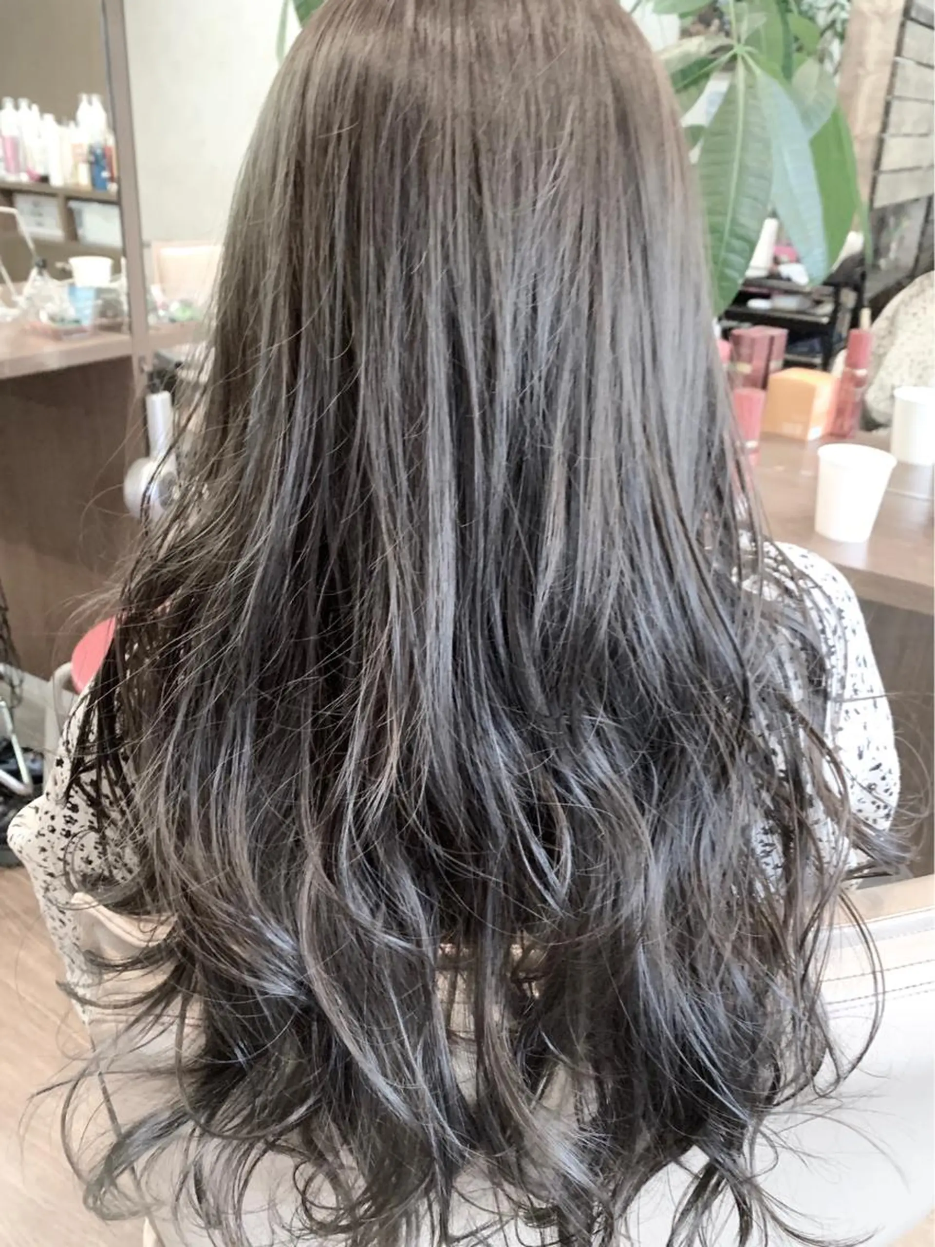 ロング カラー coupe ciseauxのヘアスタイル