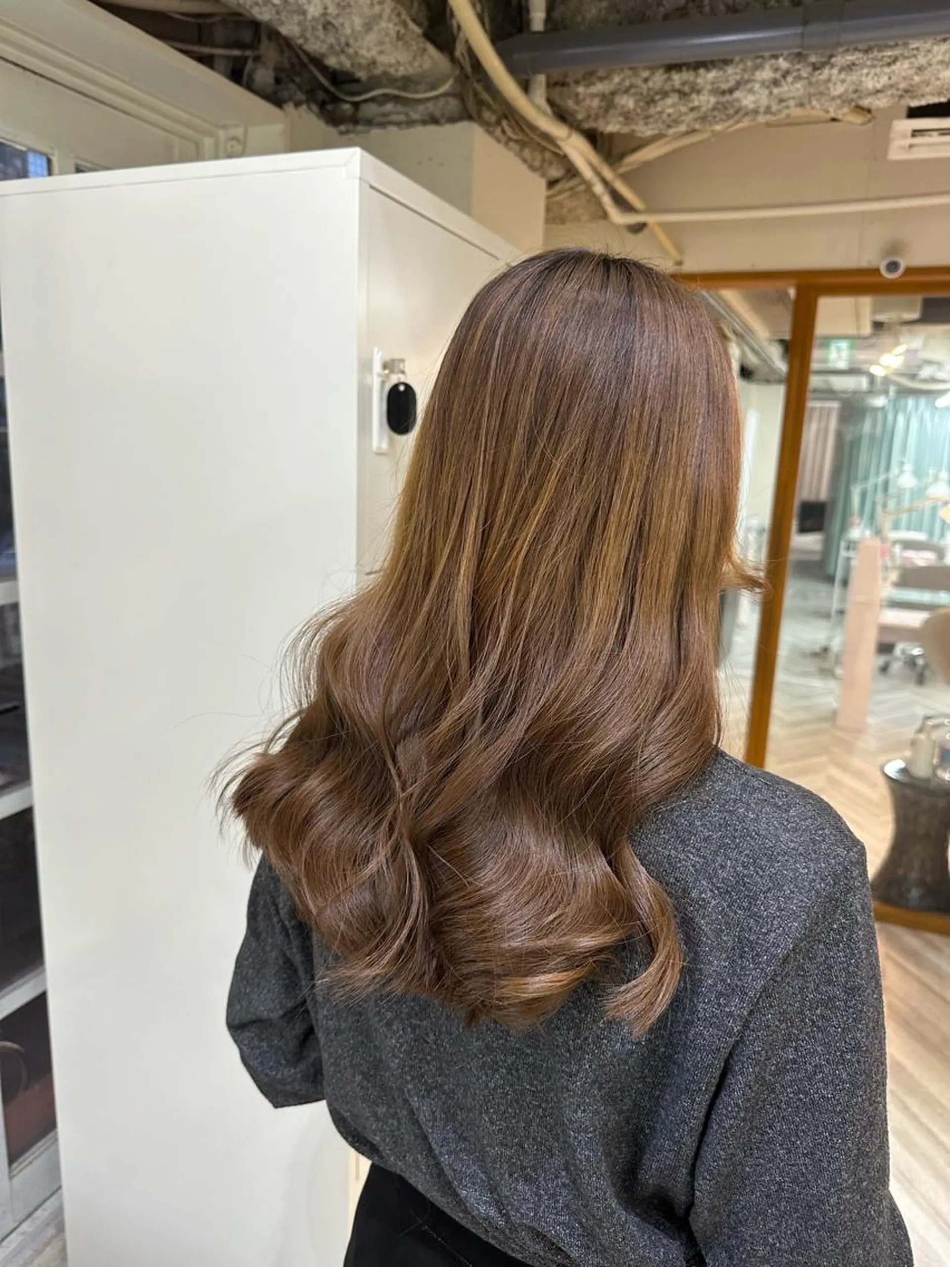 セミロング 韓国ヘア×ハイトーン AYA💫のヘアスタイル