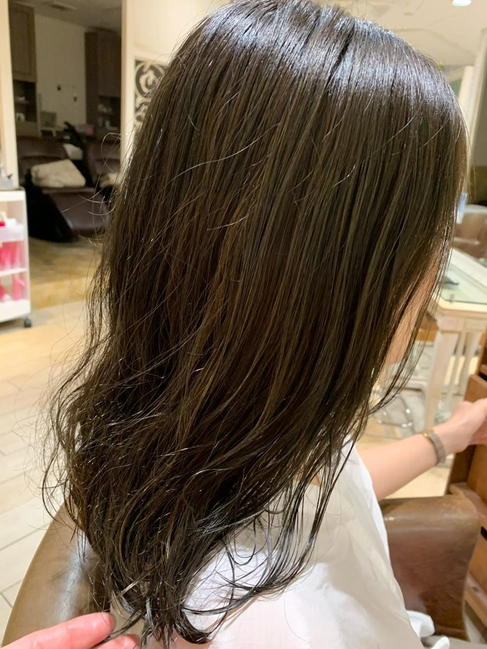 ミディアム カラー パーマ ヘアアレンジ 増渕 駿介のヘアスタイル