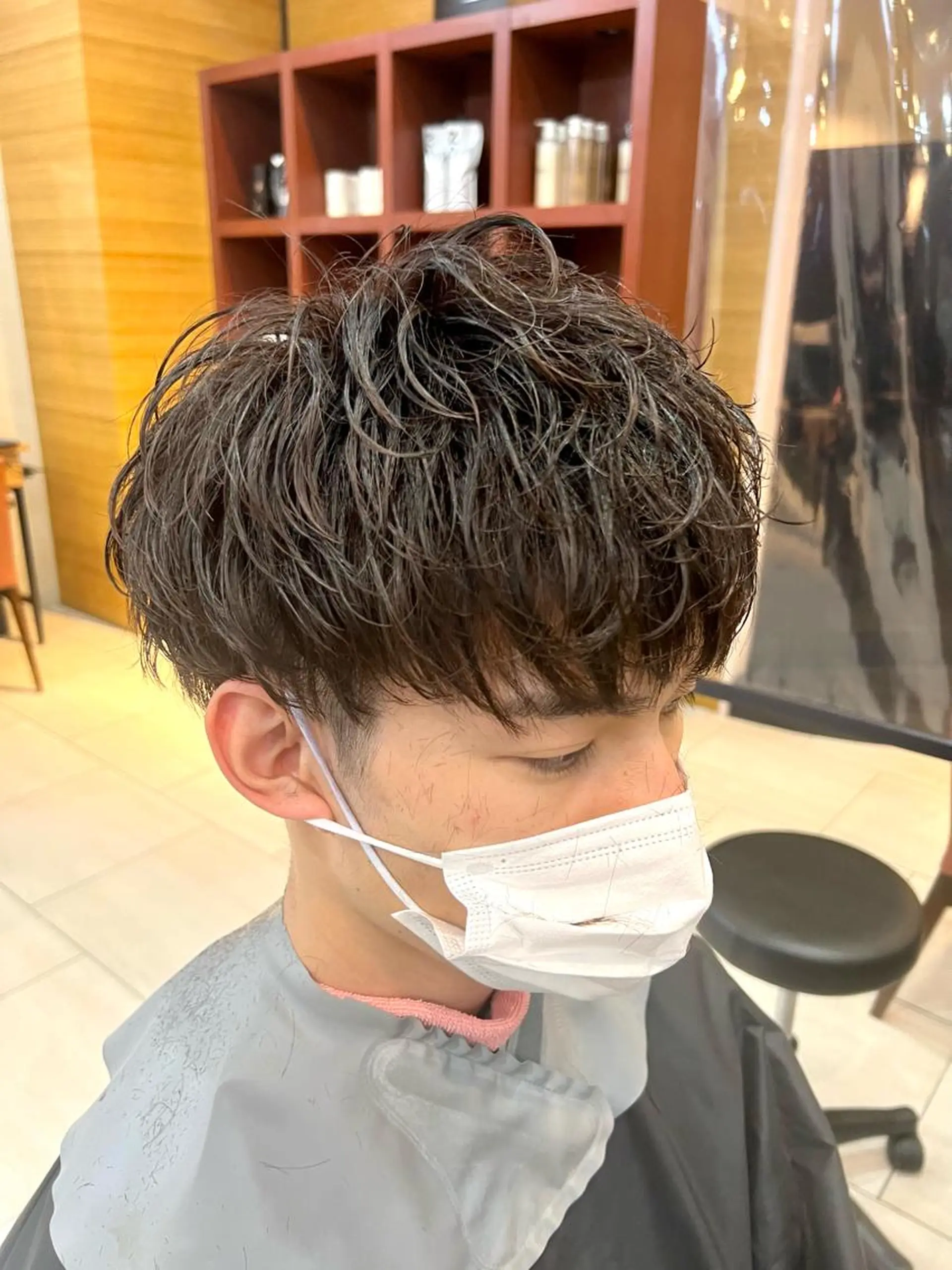 ショート パーマ メンズ メンズパーマ カット パーマ メンズカット曲がる 縮毛矯正佐々木タクマのヘアスタイル