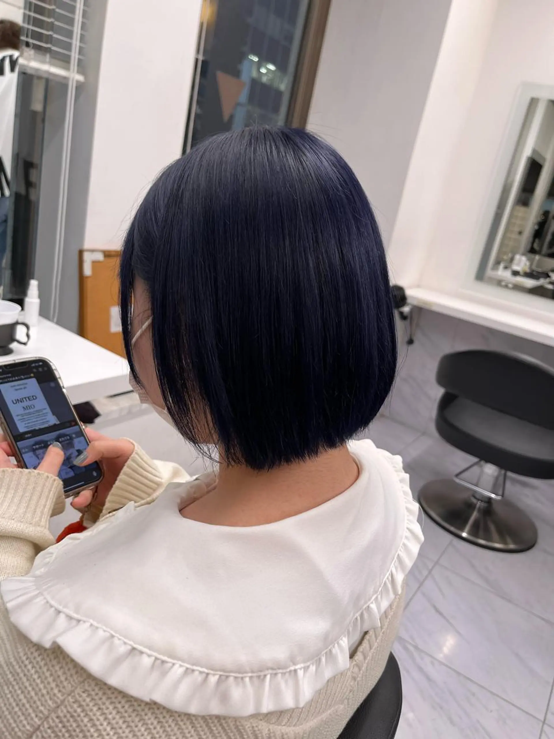 セミロング 艶カラー の達人のヘアスタイル