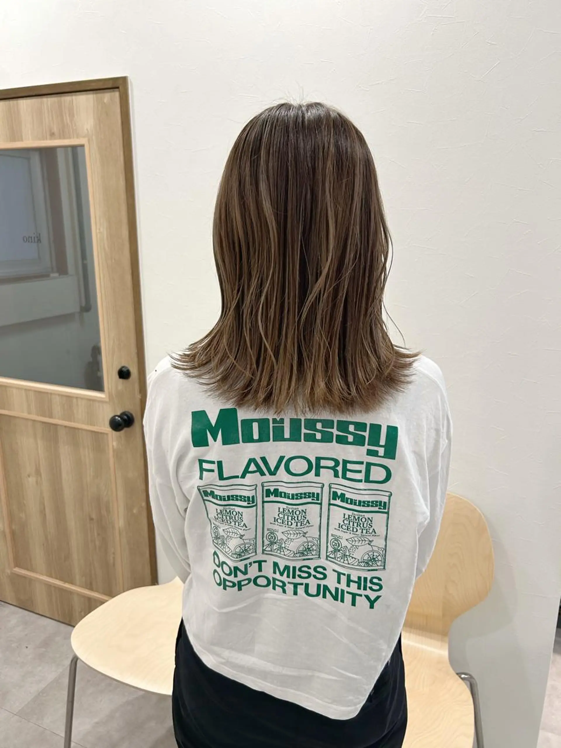 ミディアム カラー アッシュ アッシュグレー アッシュグレージュ バレイヤージュ ベージュカラー ヘアカラー ボブ/ハイトーン 立川loose 下田のヘアスタイル