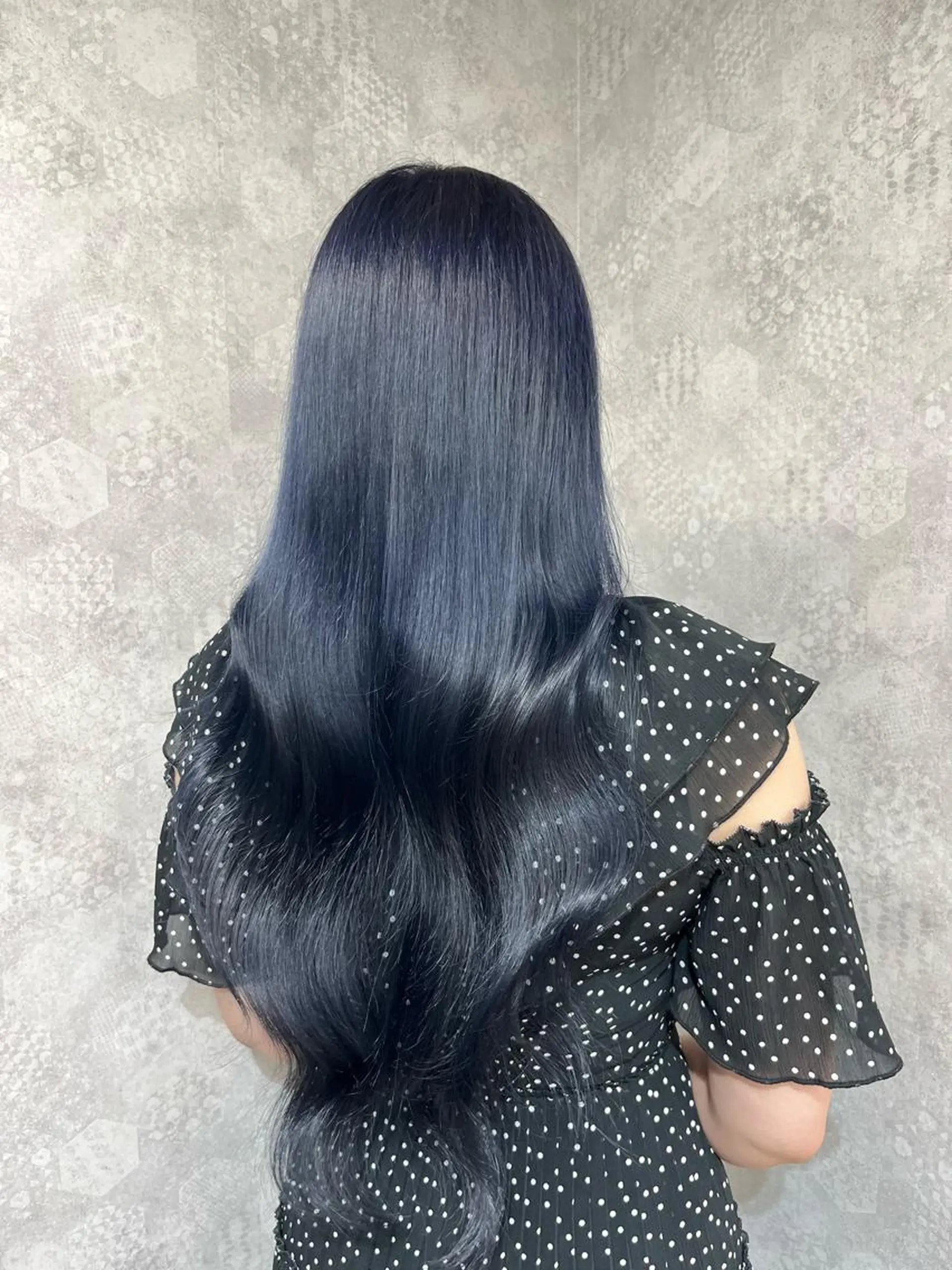 ロング カラー ヘアアレンジ ヘアカラー トリートメント ヘアセット 韓国レイヤーカット/ 儚げカラーチナツのヘアスタイル