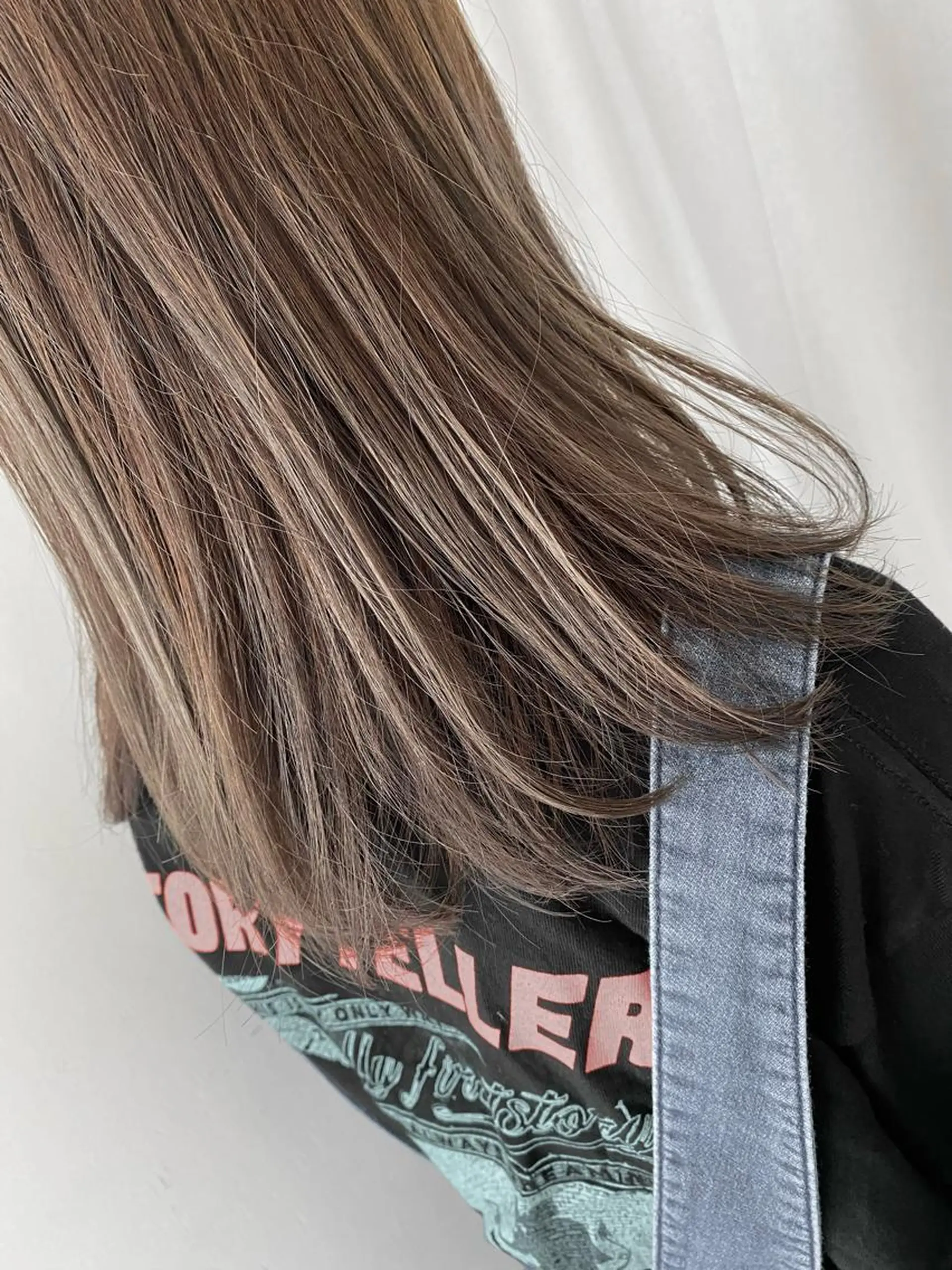 ミディアム カラー ハイライトカラー ハイライト 詩乃🎀ピンク 暖色系🫧レイヤーのヘアスタイル