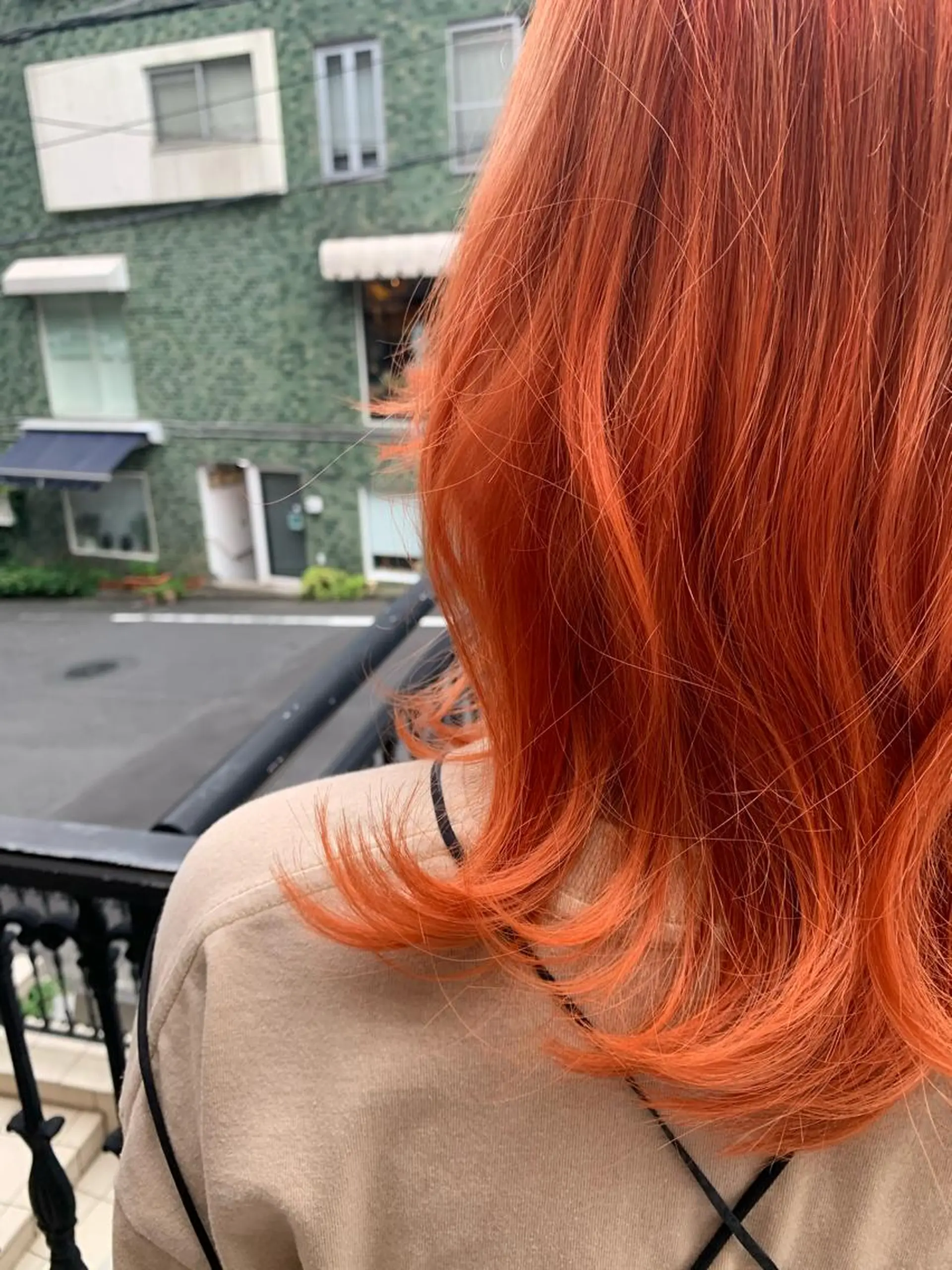 カラー ブリーチ オレンジ カット ヘアカラー トリートメント loka所属・山本 晶大のヘアスタイル