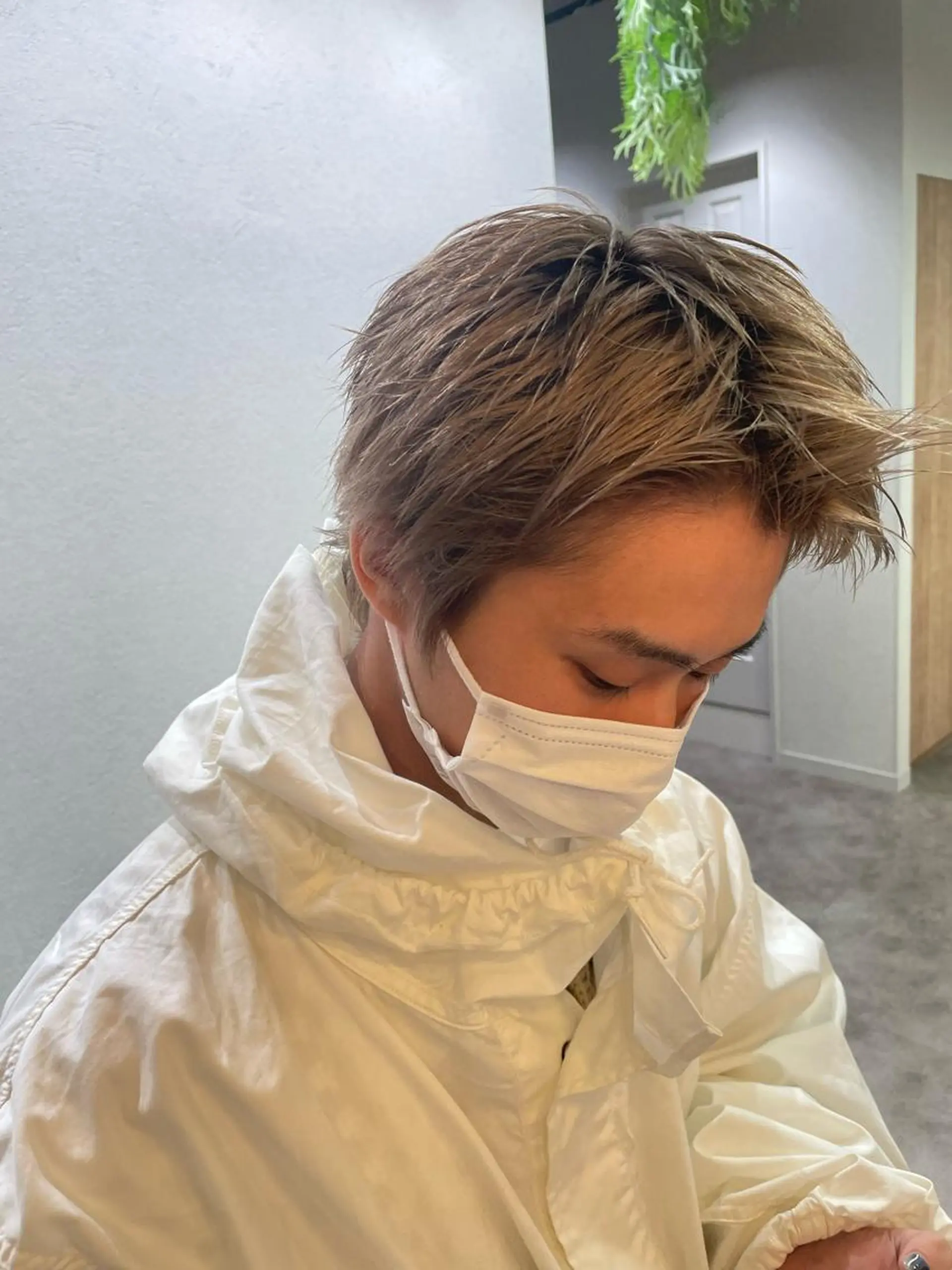 ショート メンズ ヘアカラー トリートメント ブリーチ/ハイトーン 🌏💊RAINEのヘアスタイル