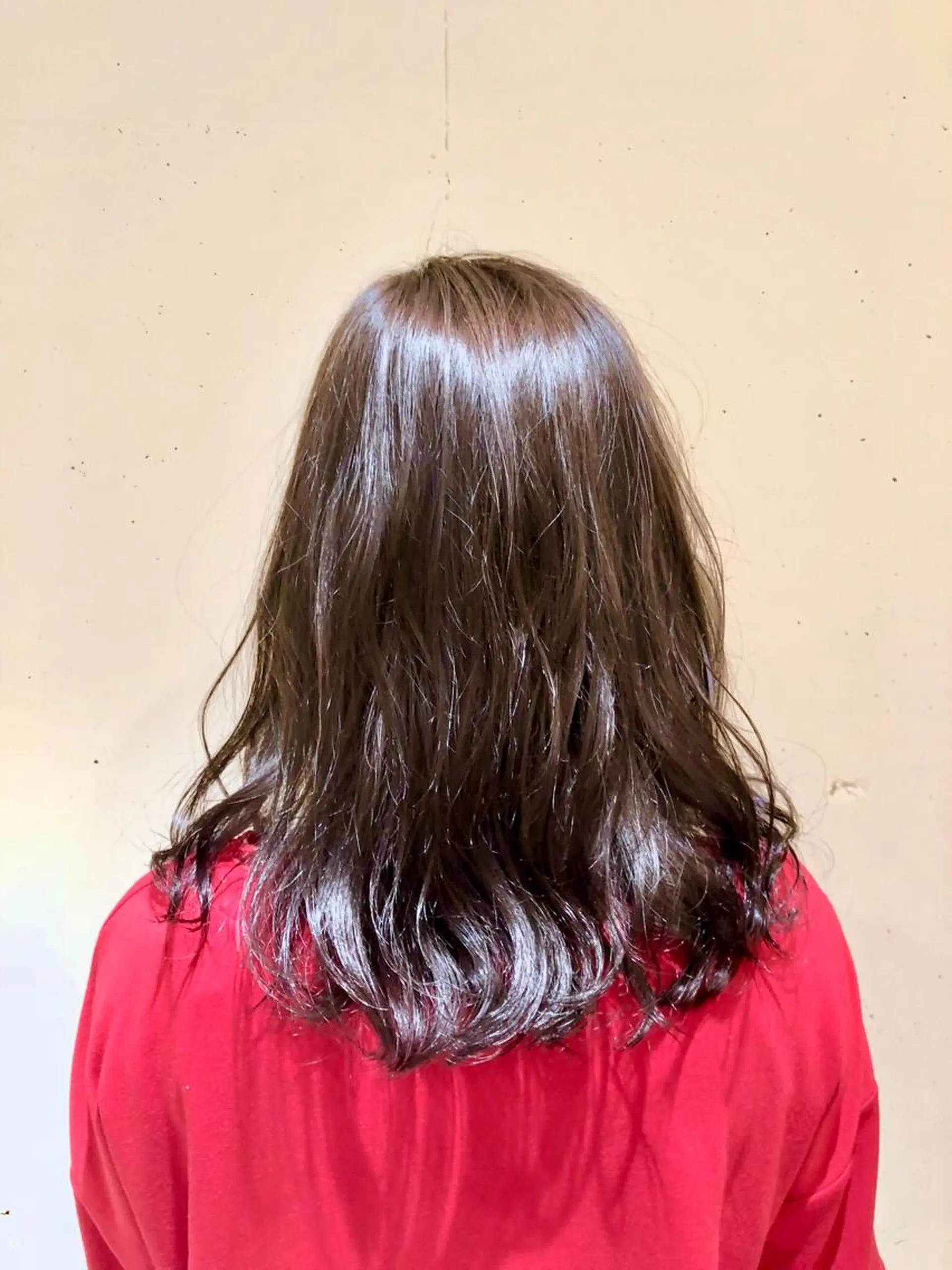 ミディアム カラー パーマ ヘアアレンジ ミディアムパーマ バレイヤージュ 黒髪 ブラウンカラー 透明感カラー 【ツヤ髪美容師】 ツダケイスケのヘアスタイル