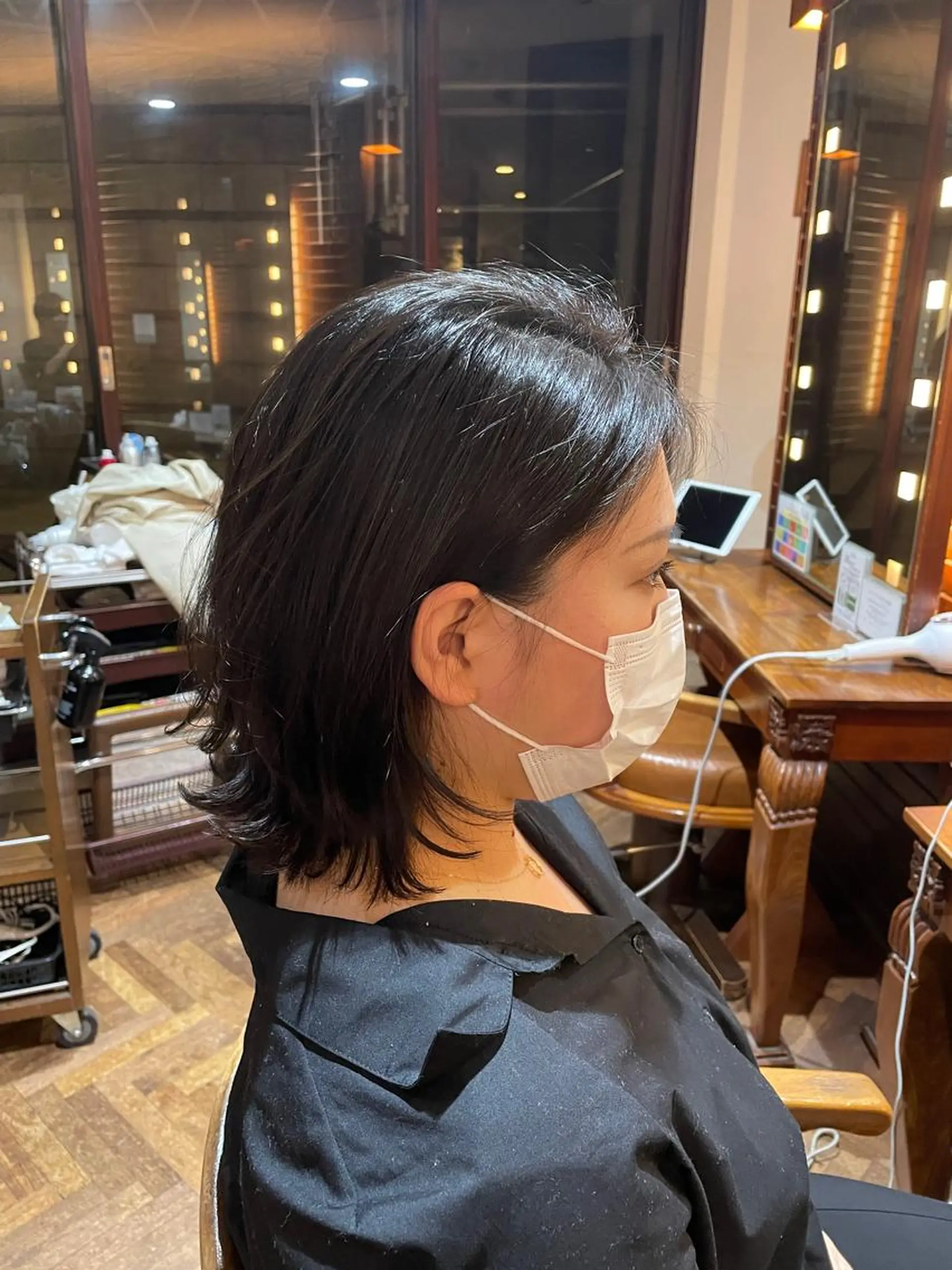 ミディアム レイヤーカット 外ハネヘア stylist YUTOのヘアスタイル