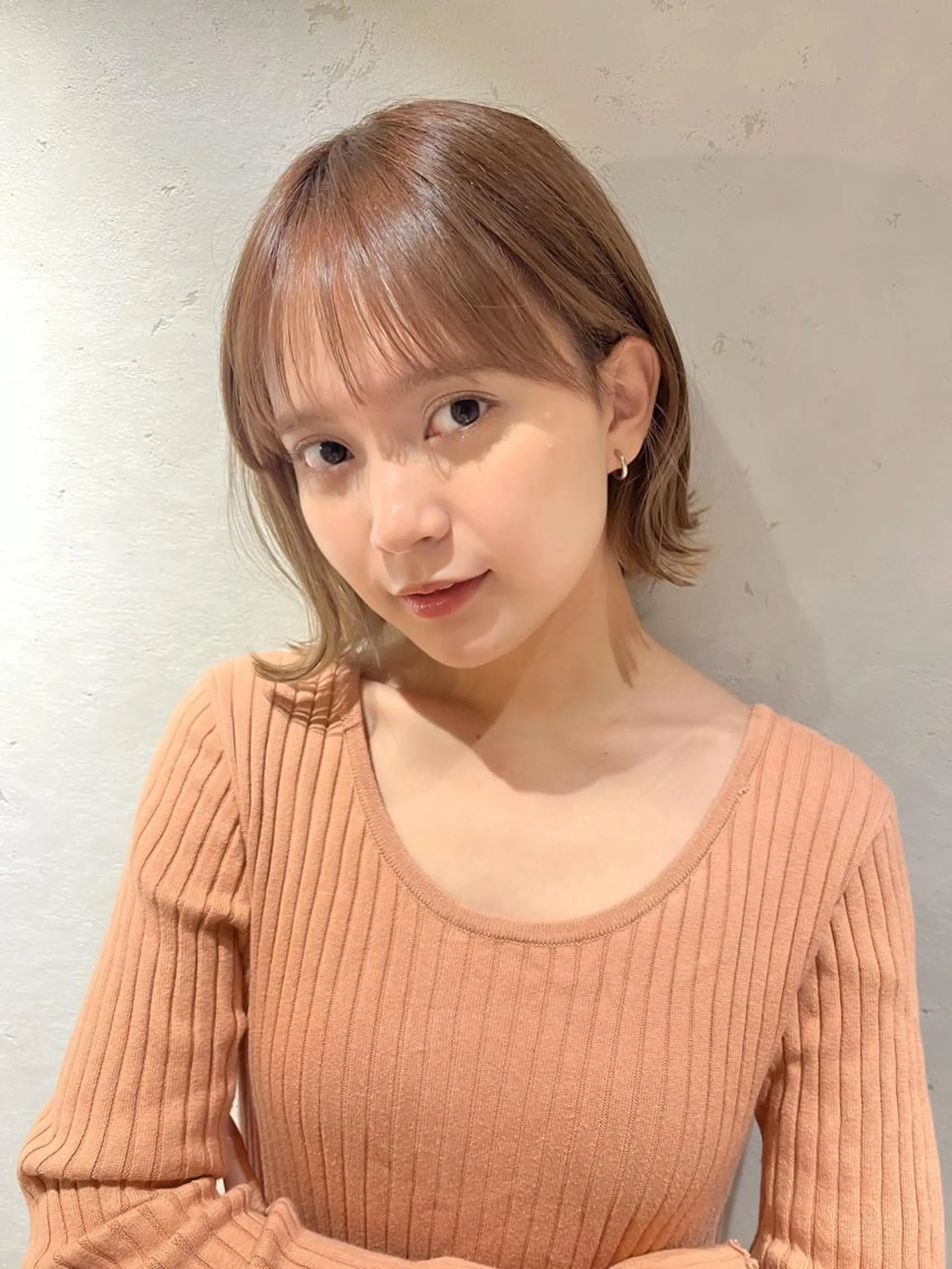 ミディアム カラー 顔周りカット 小顔カット カット ヘアカラー トリートメント 透明感カラー│ レイヤーヘア中居美樹のヘアスタイル