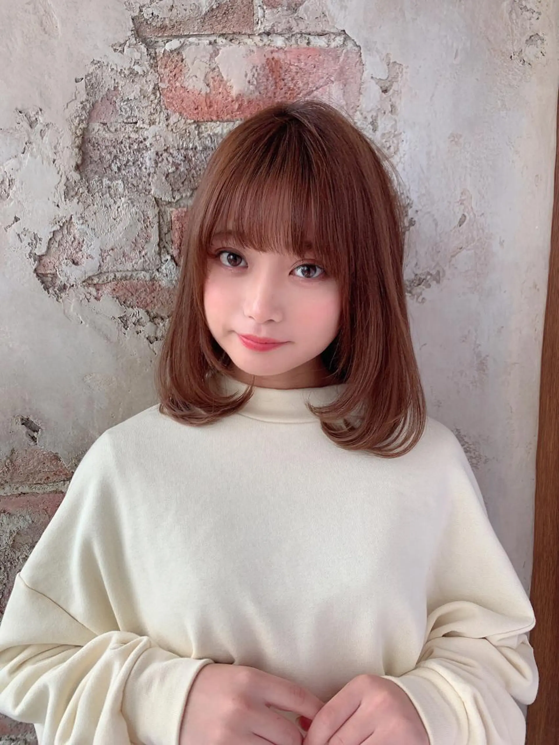 ミディアム カラー パーマ バレイヤージュ ブリーチ ケアブリーチ ダブルカラー ハイライトカラー カット ヘアカラー 縮毛矯正 トリートメント 新宿✨顔周りカット 韓国ヘア/坂本亜裟海のヘアスタイル