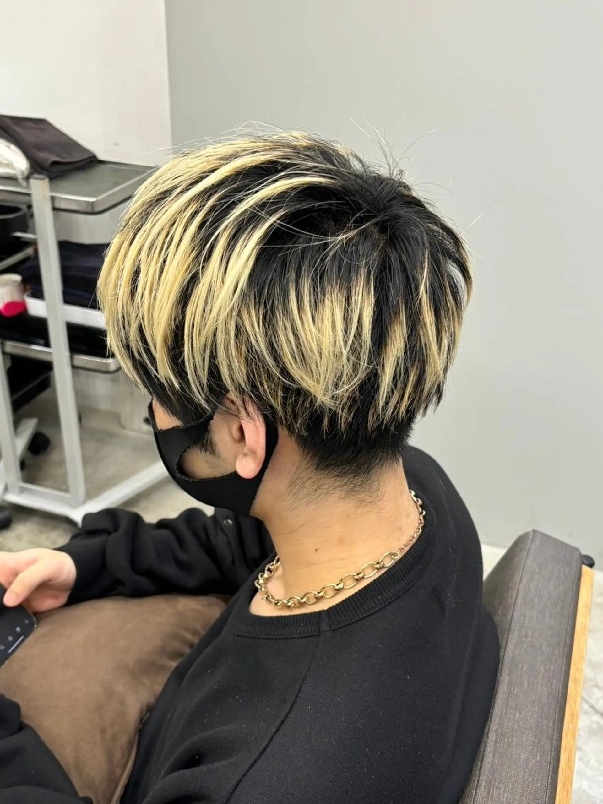 ショート 絶対可愛い暖色カラー 🌷うる艶✨山下七海のヘアスタイル