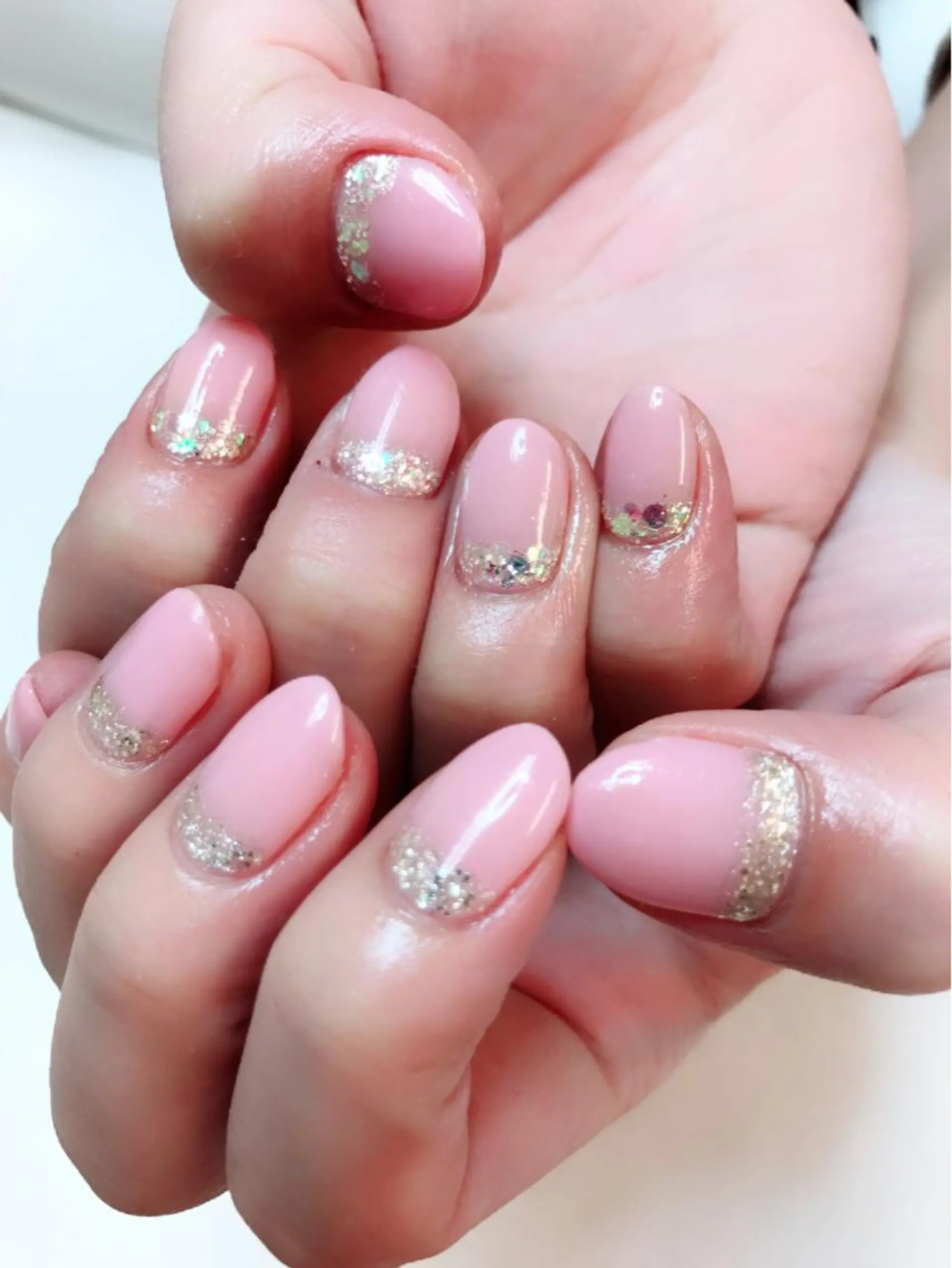 ミディアム カラー パーマ ヘアアレンジ キッズ ネイル マツエク・マツパ ピンクカラー カラーマツエク ピンク Sunny side nailのネイルデザイン
