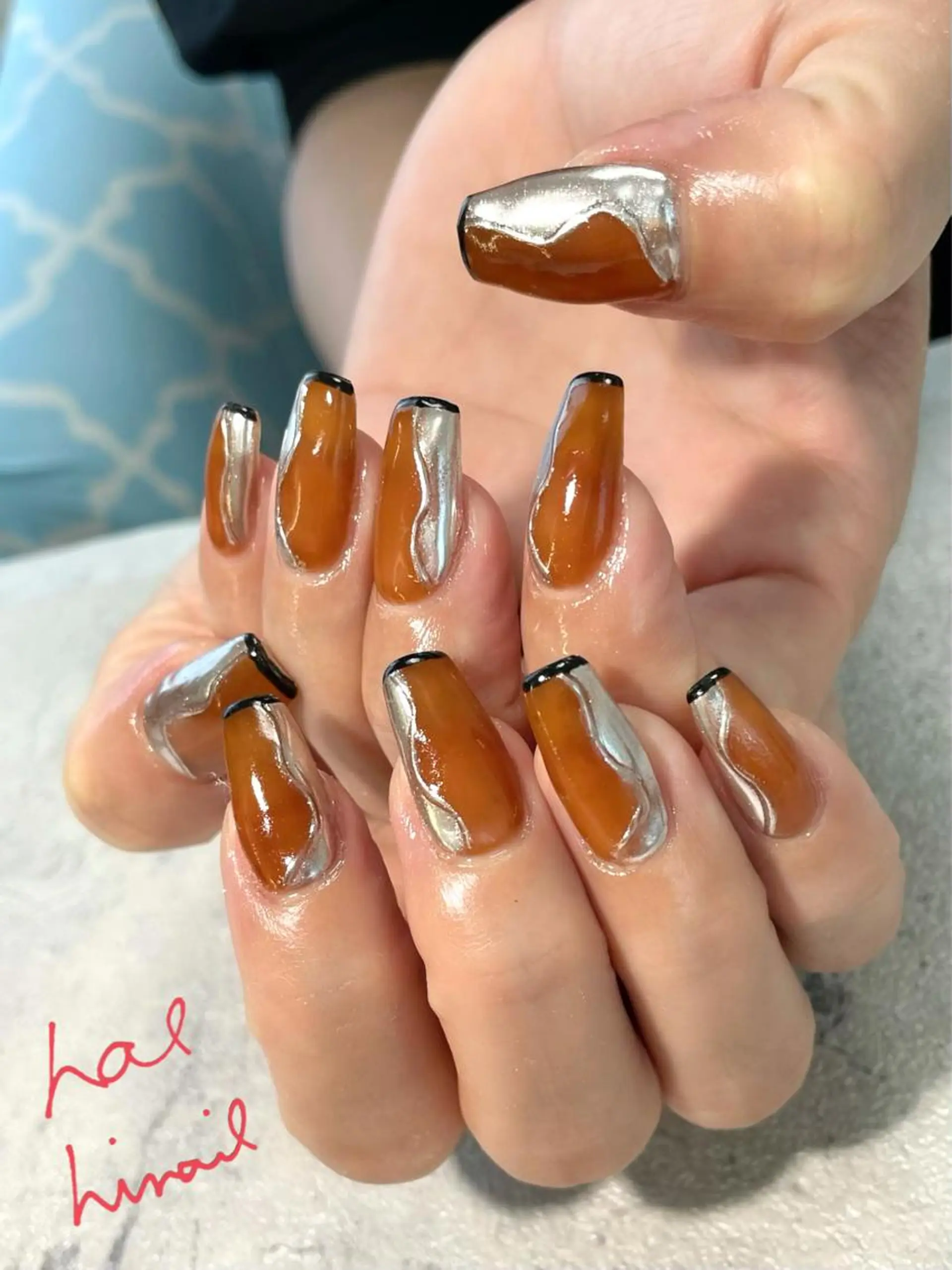 ネイル ミラーネイル ニュアンスネイル はるひな ねいるのネイルデザイン