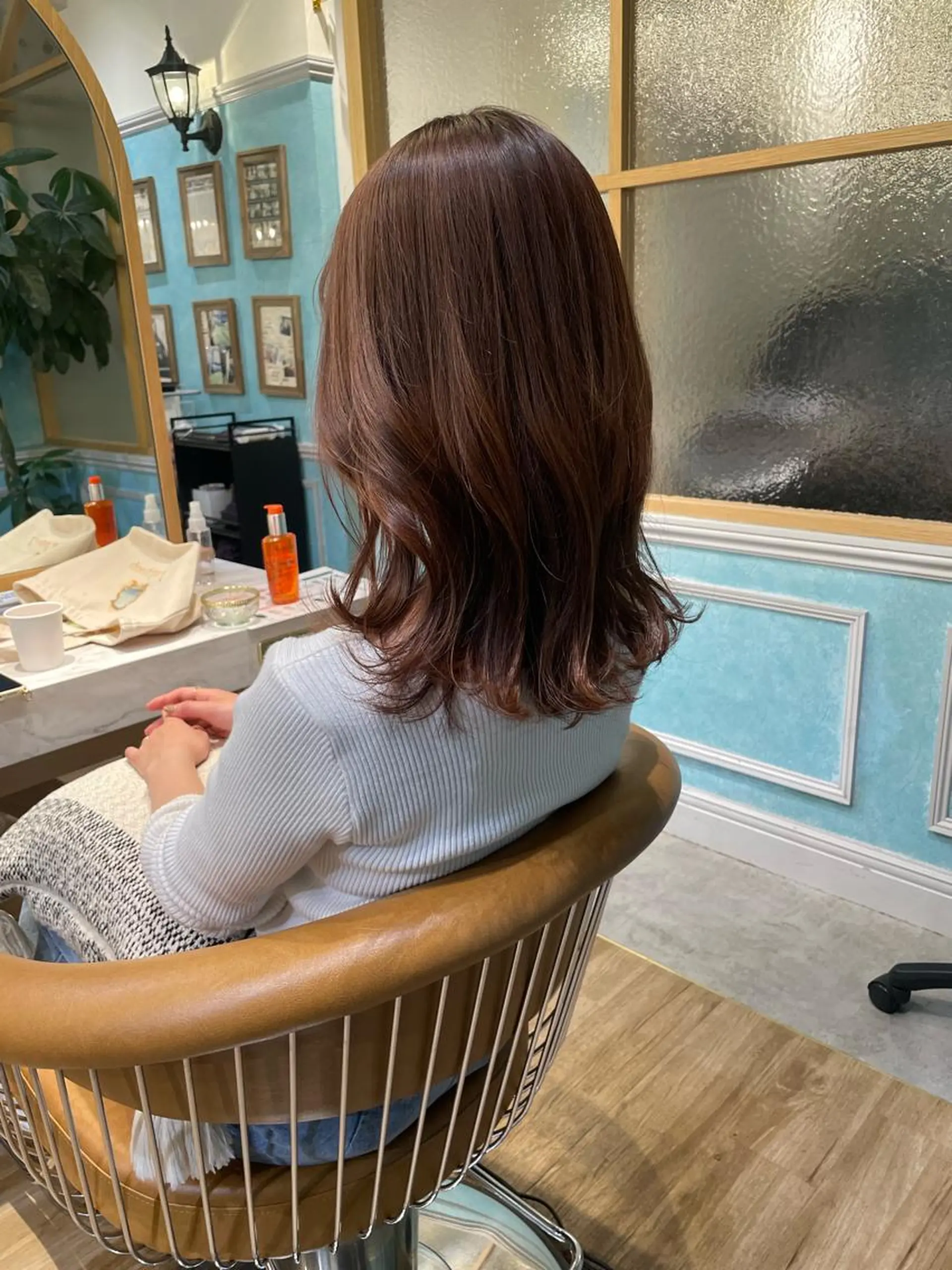 ミディアム カット ヘアカラー トリートメント 縮毛矯正　髪質改善 韓国風レイヤー　吉田のヘアスタイル