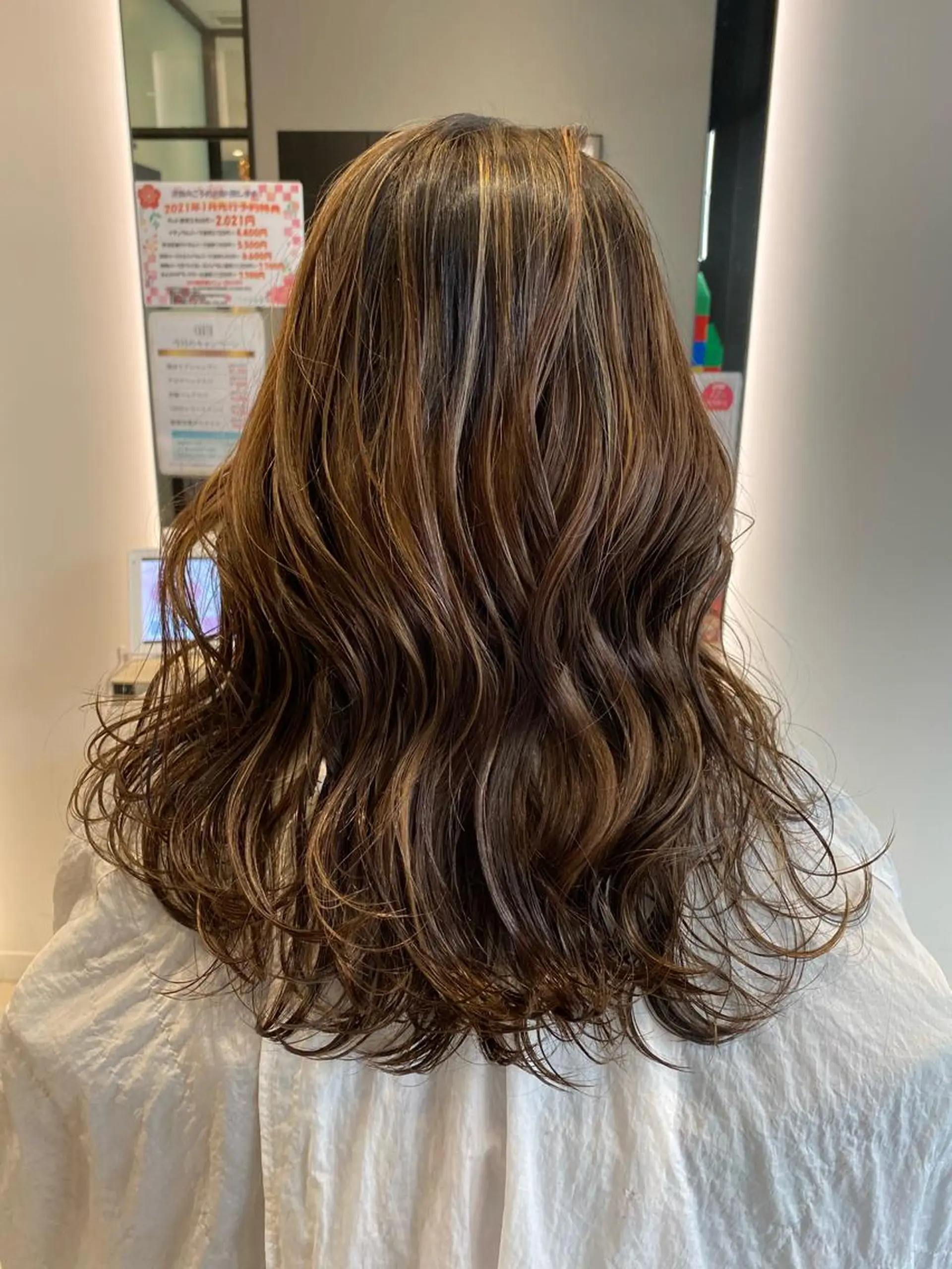 セミロング カラー ヘアカラー トリートメント 【元住吉の艶髪の神様 】💓モリモト💓のヘアスタイル