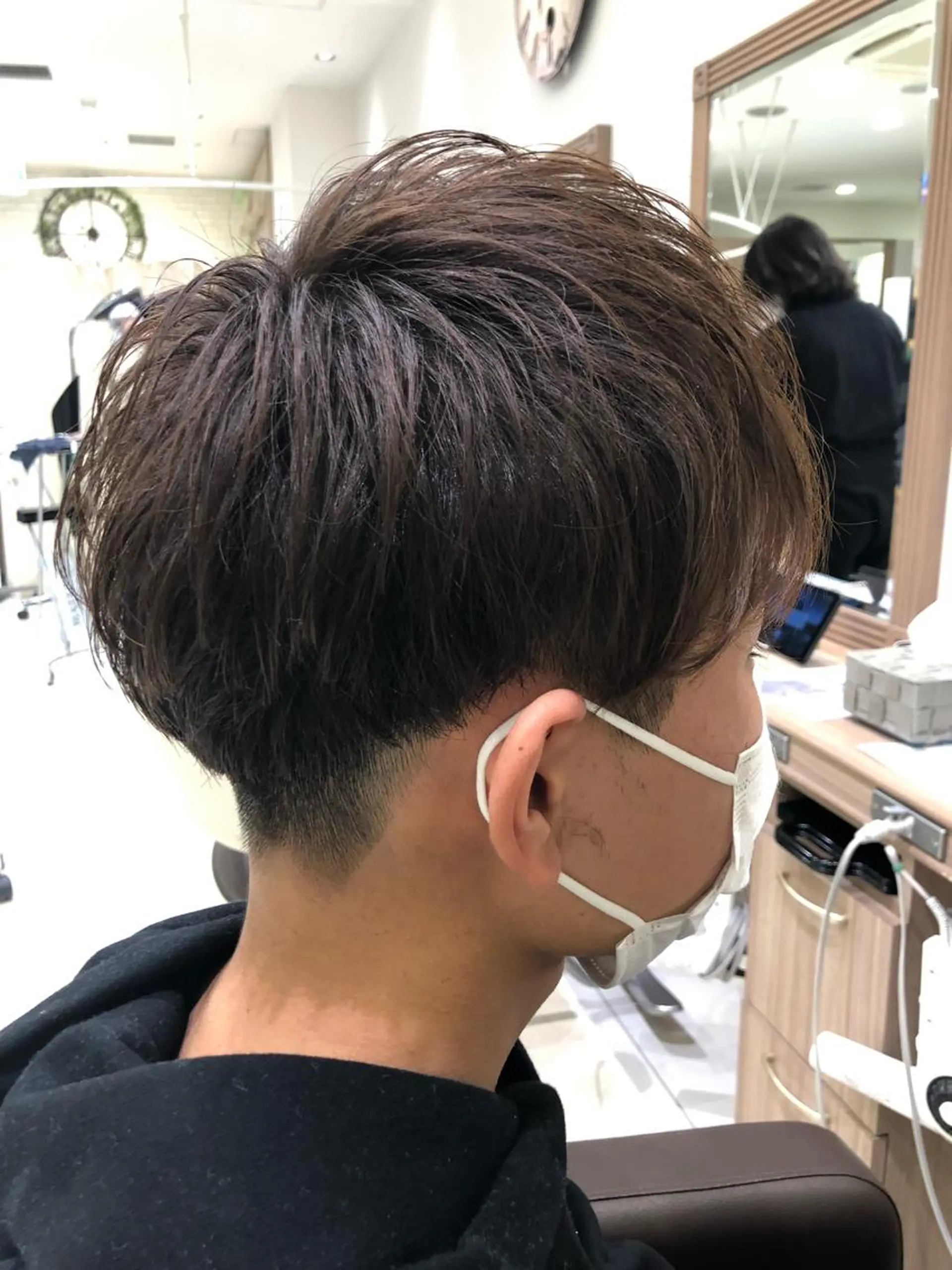 ショート カット 前田 真孝のヘアスタイル