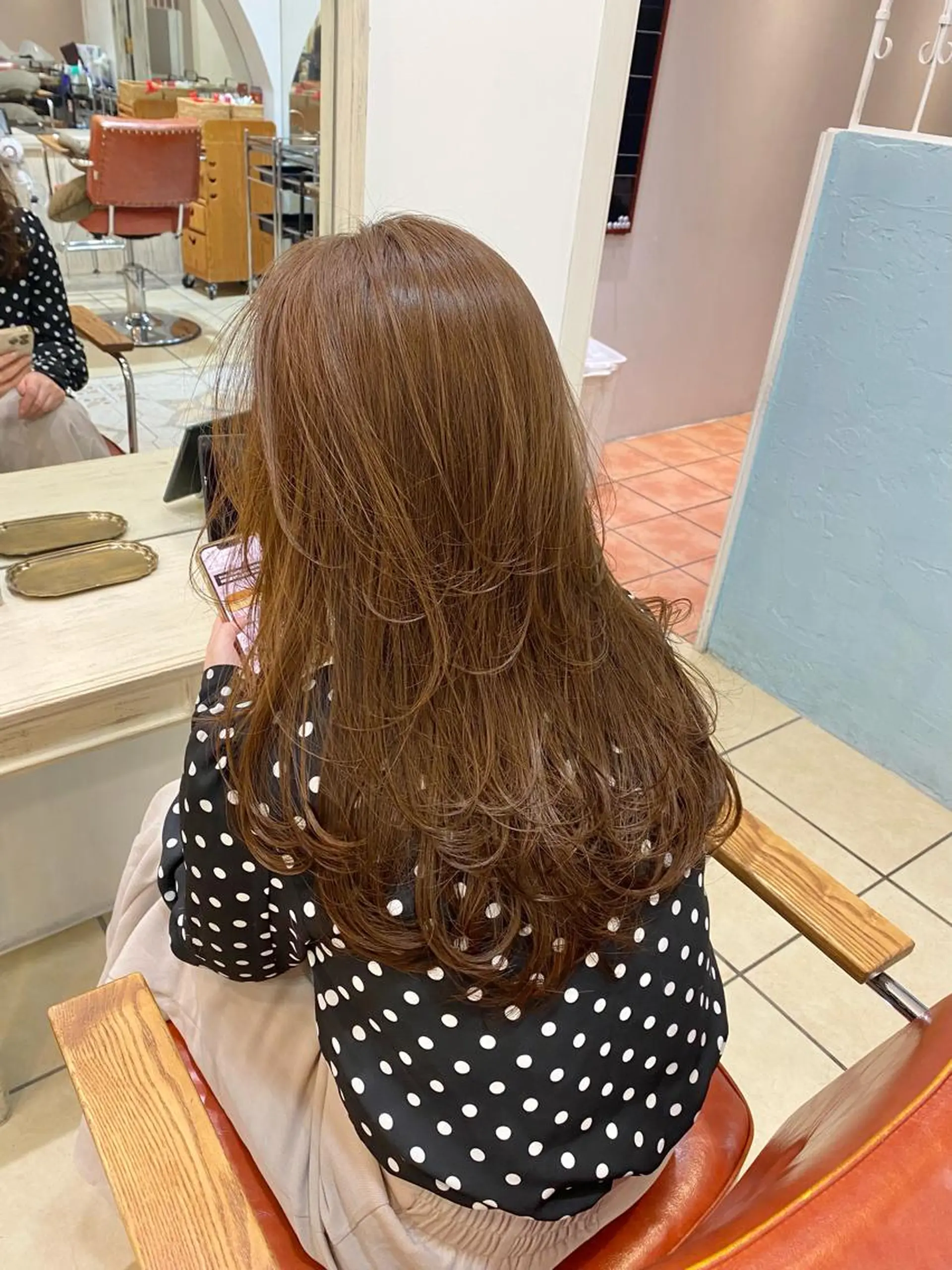 ロング カラー ウルフ/レイヤー /パーマ　ナユタのヘアスタイル