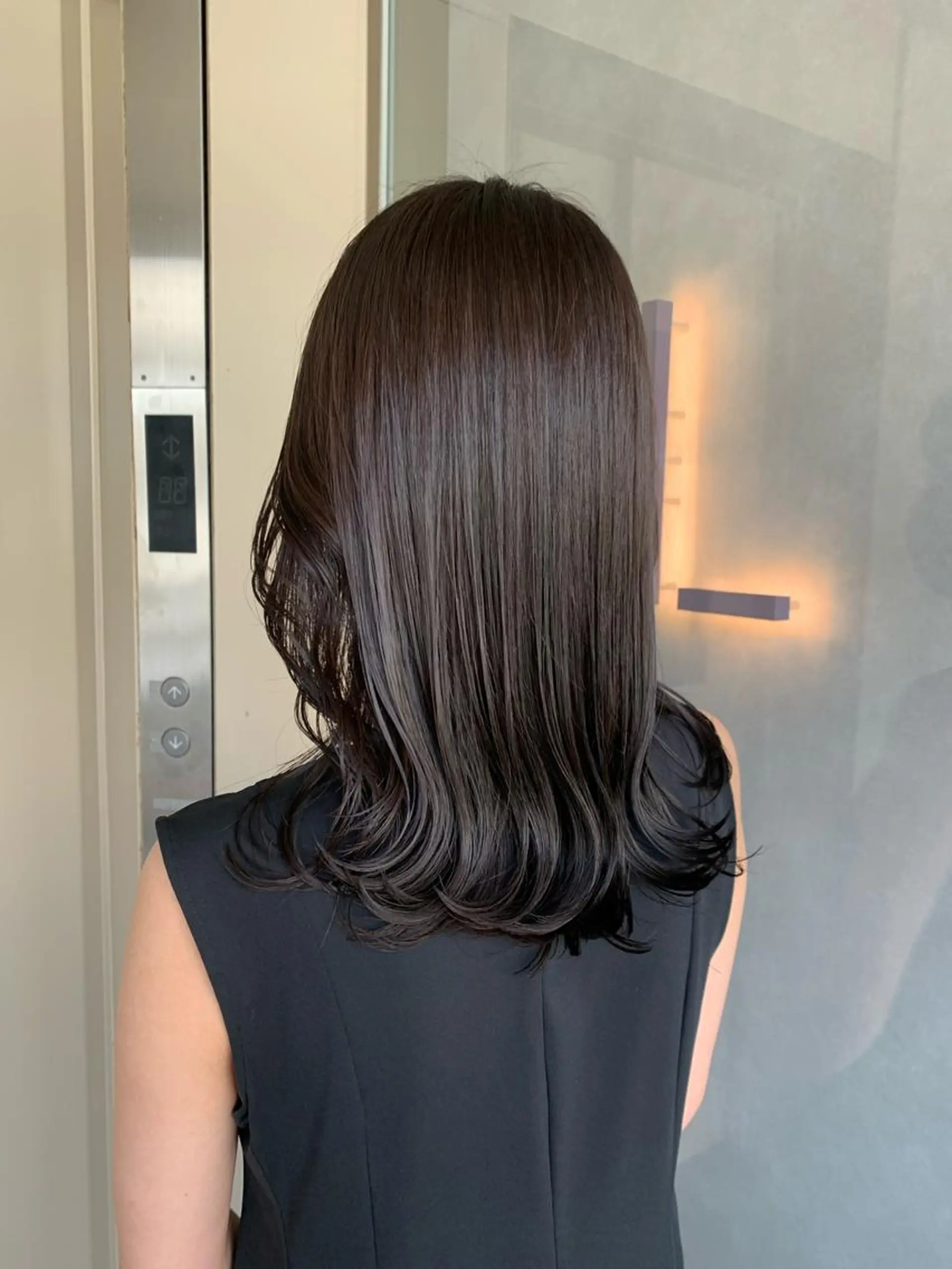 セミロング カラー ヘアカラー 【髪質改善🌿】木本 志歩のヘアスタイル