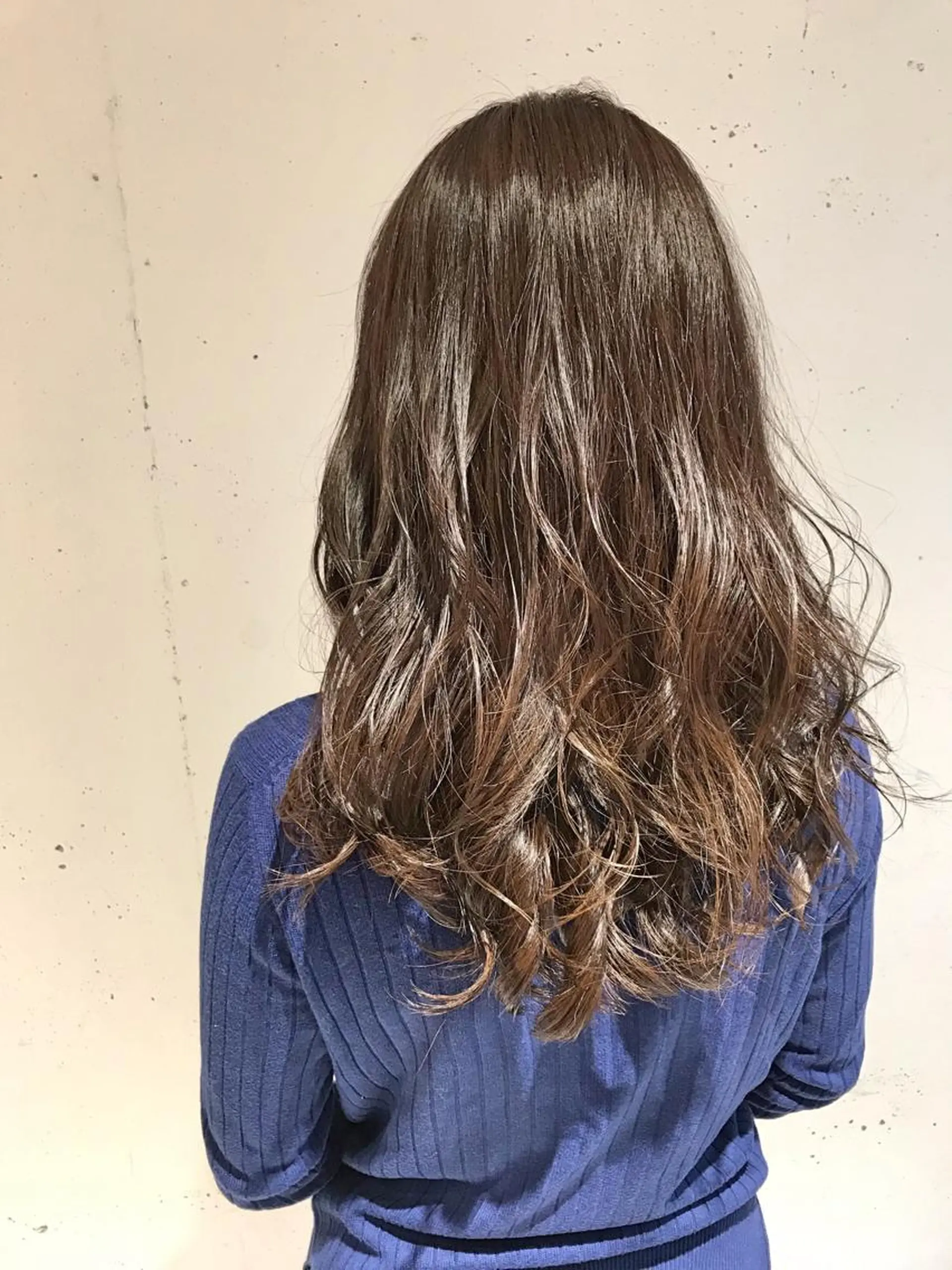 セミロング ミルクティーベージュ 山本勝志のヘアスタイル