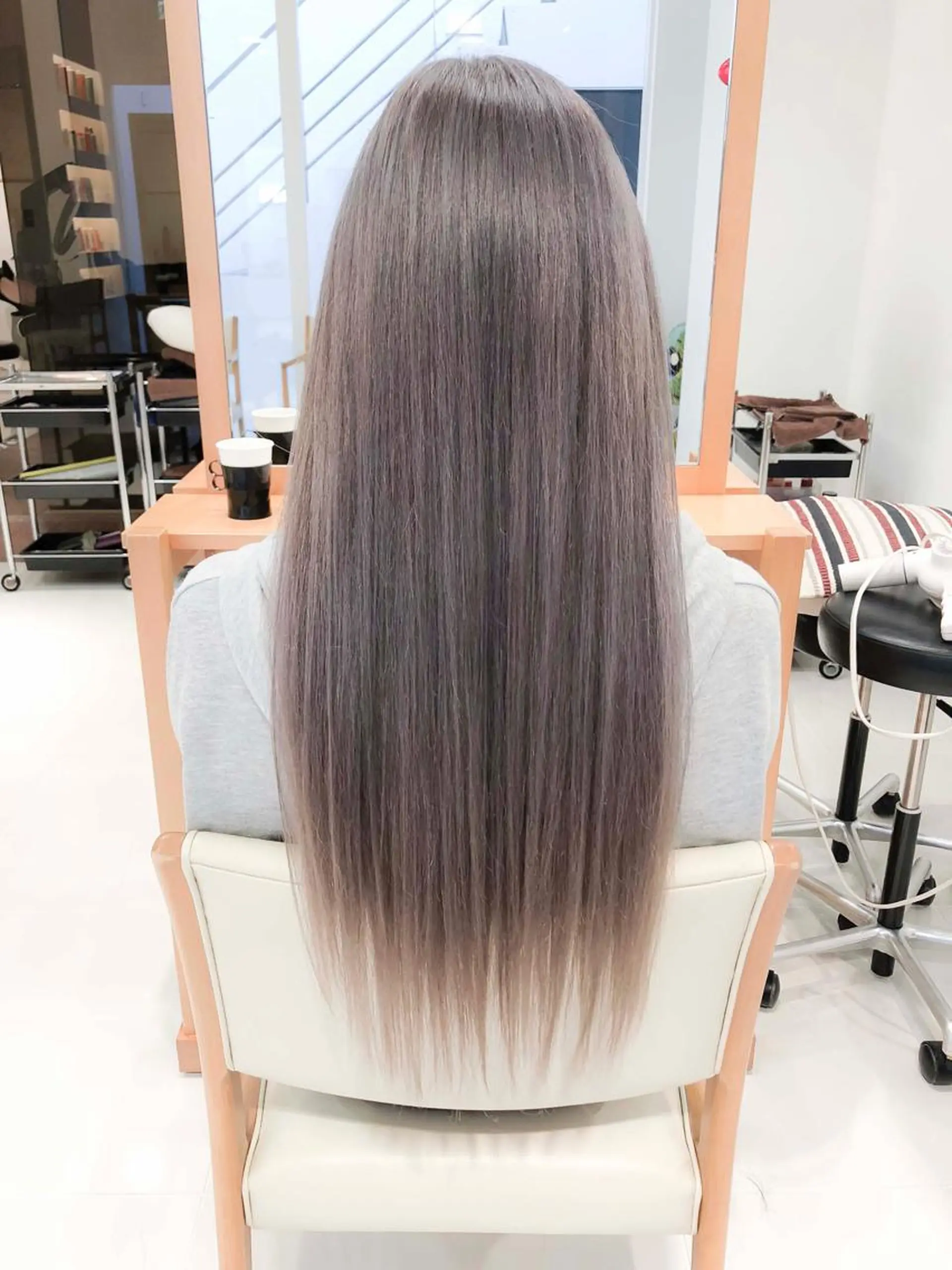 ロング カラー ヘアアレンジ アッシュ アッシュグレー アッシュグレージュ 透明感カラー グレージュ モテ髪透明感❤️ デイズヘアカラーのヘアスタイル