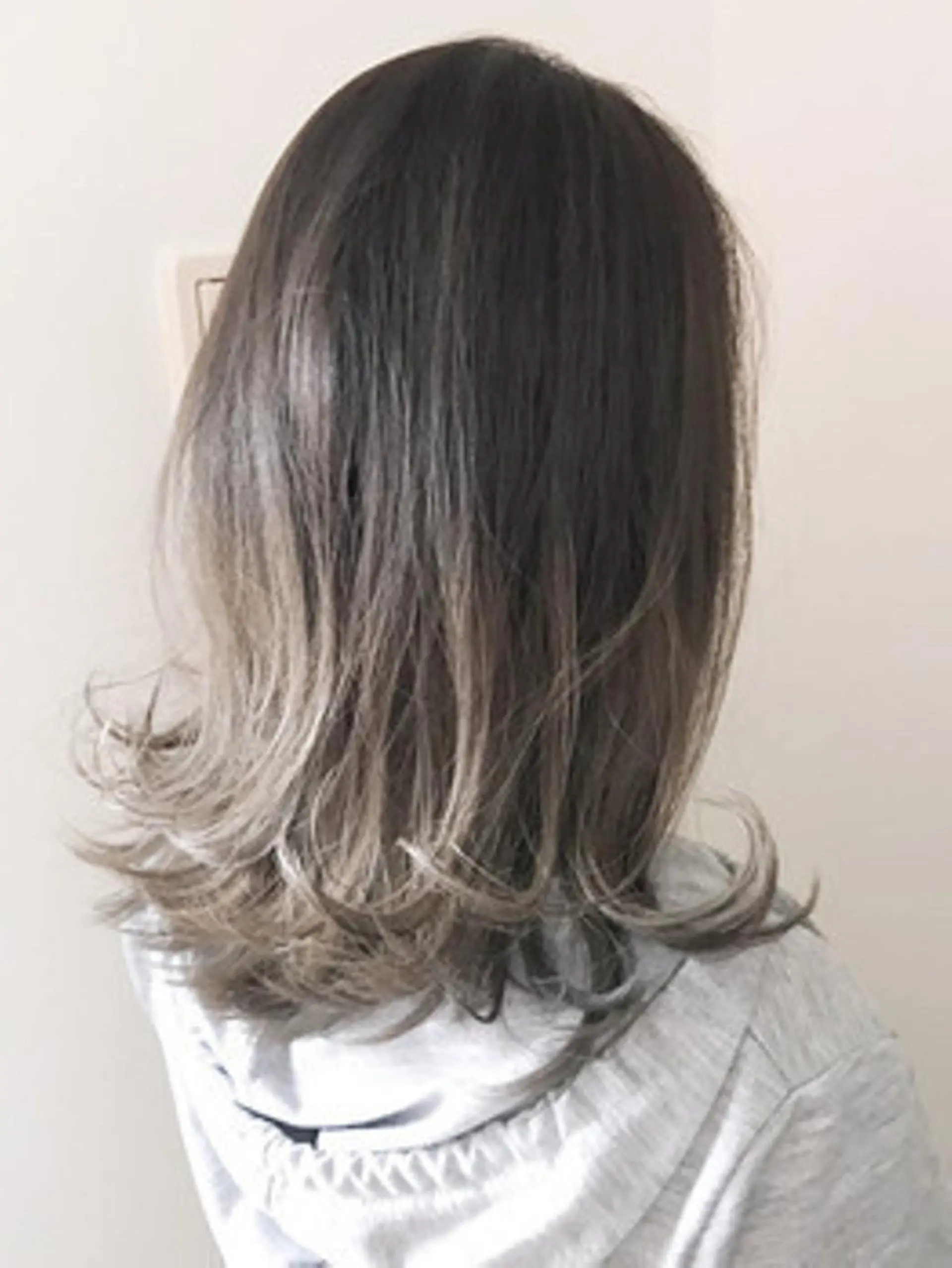 ミディアム カラー ヘアカラー 土谷 敦郎のヘアスタイル