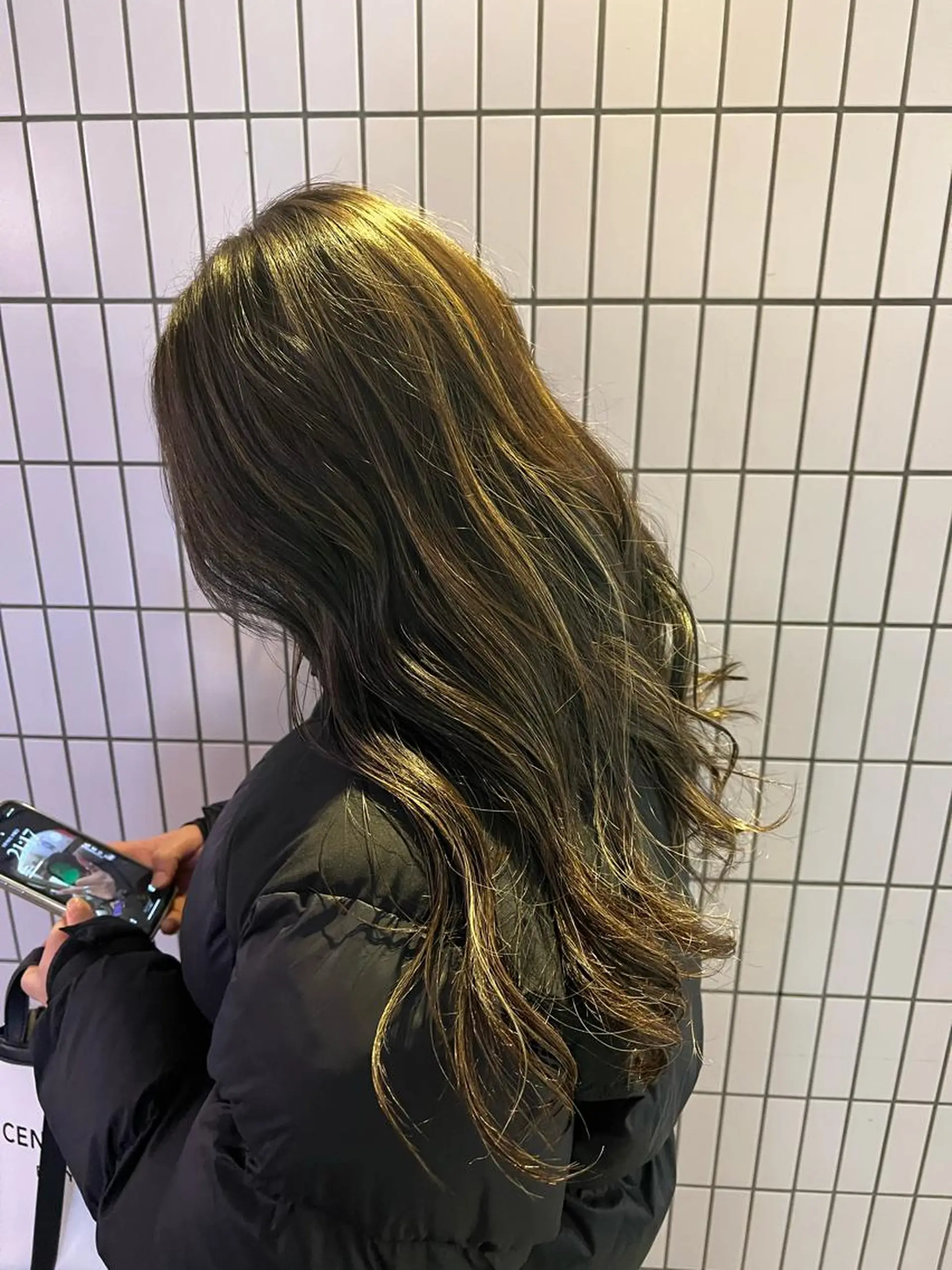 ロング カラー ハイライトカラー ハイライト 似合わせカット 小林愛奈のヘアスタイル