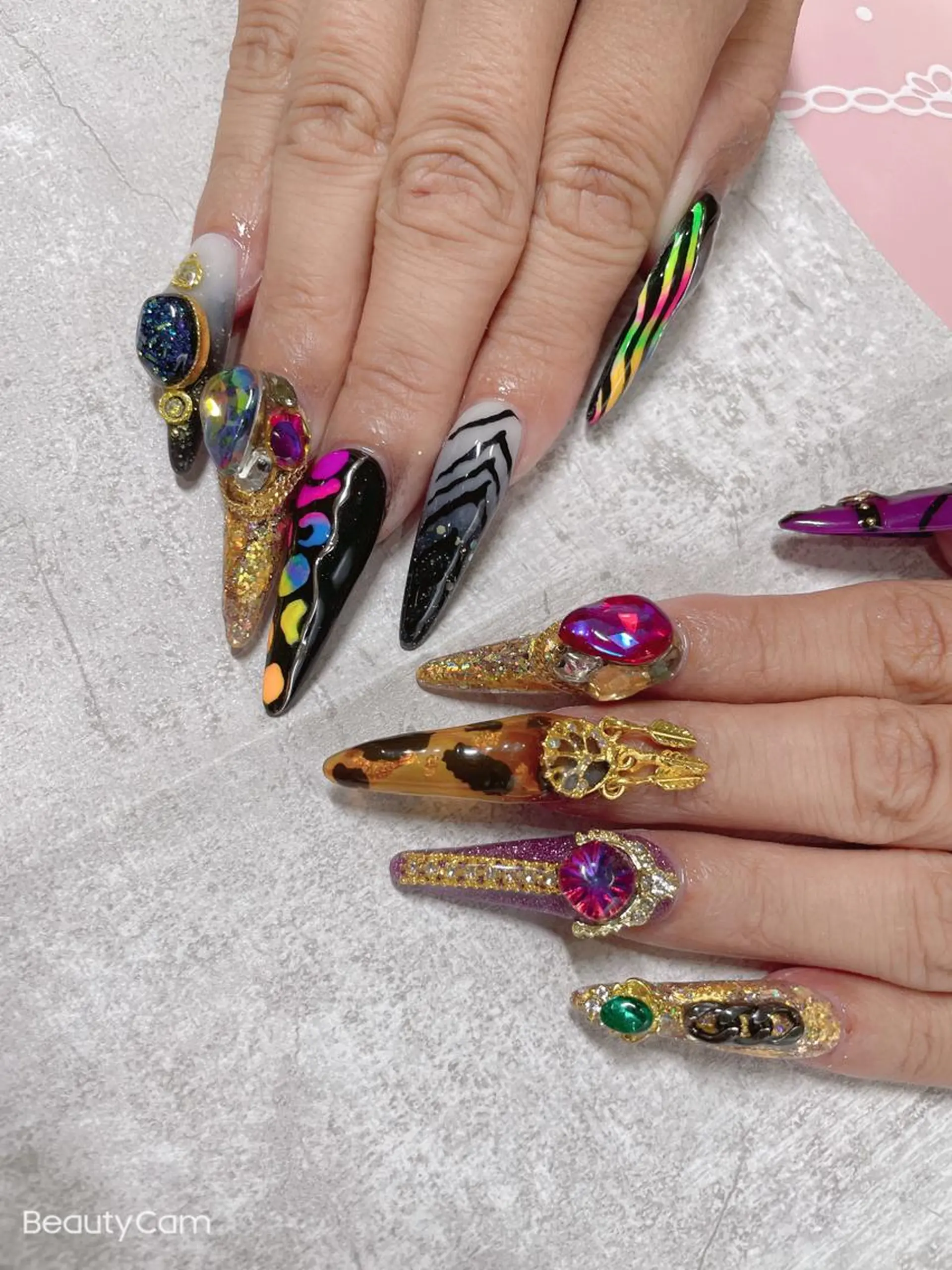 ロング ネイル ハンドネイル 《LB》ラブリエ Nail&eyeのマツエク・マツパデザイン