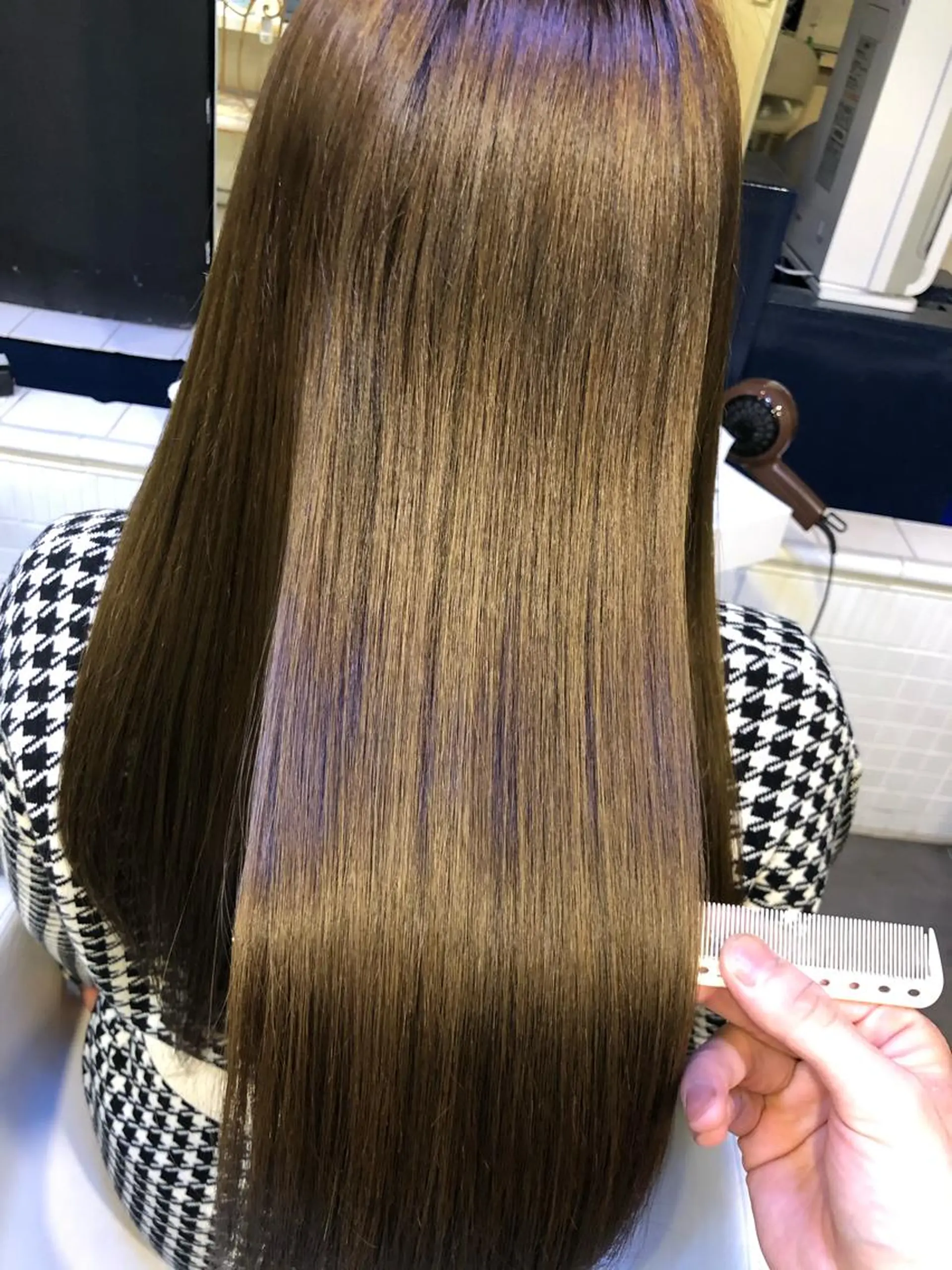 カラー 縮毛矯正　野口 恵のヘアスタイル