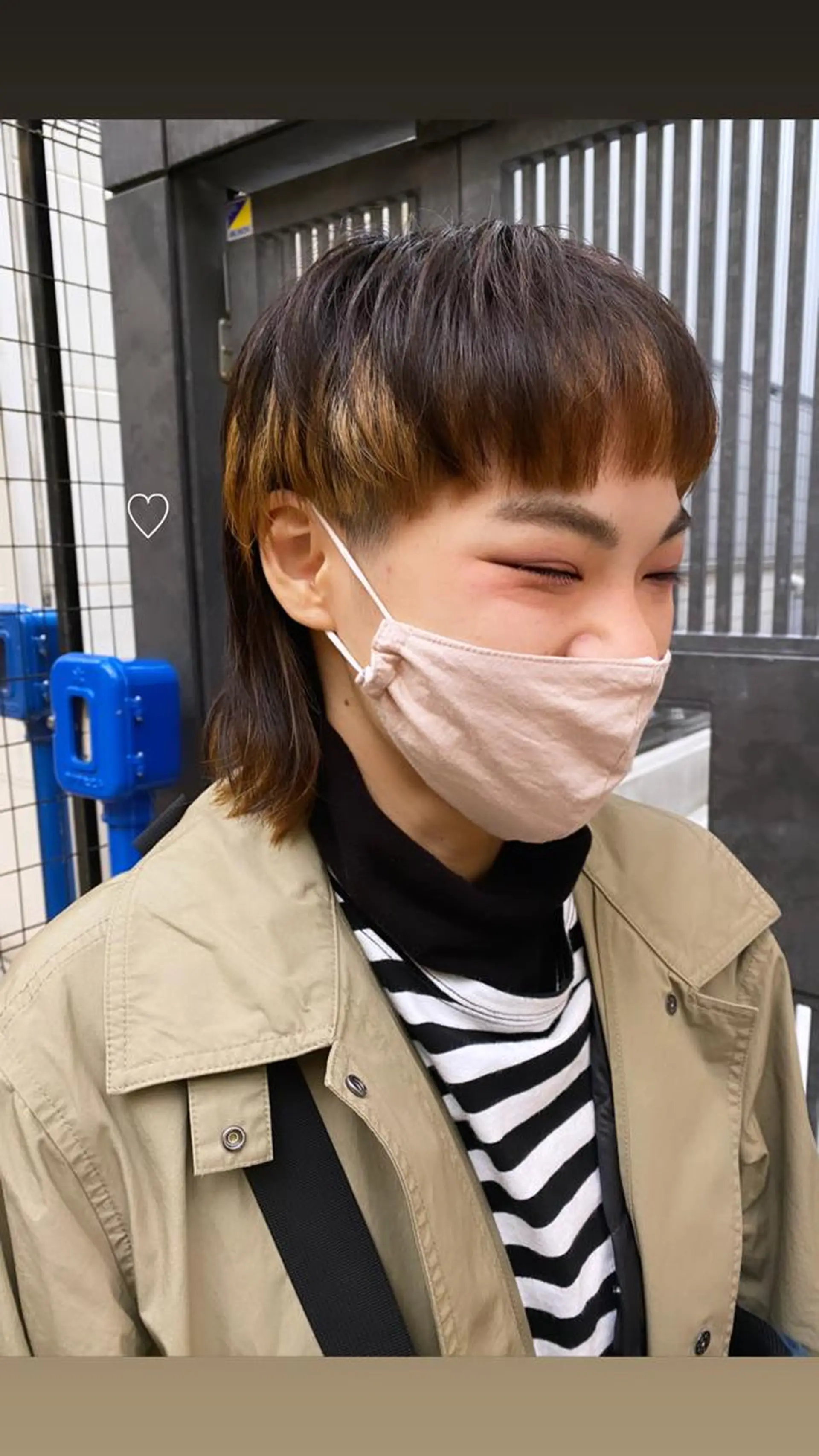 ミディアム ウルフカット ウルフカット／吉村 桃子のヘアスタイル