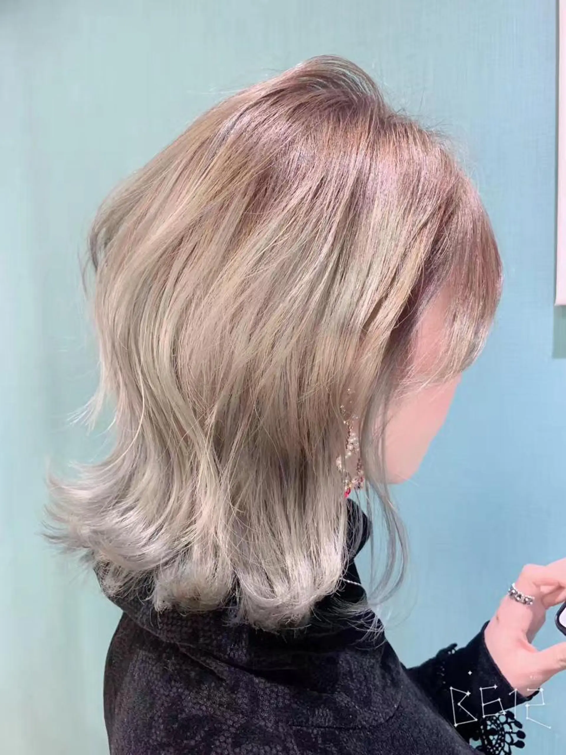 セミロング カラー カット ヘアカラー Dote所属・薬師寺 優のヘアスタイル