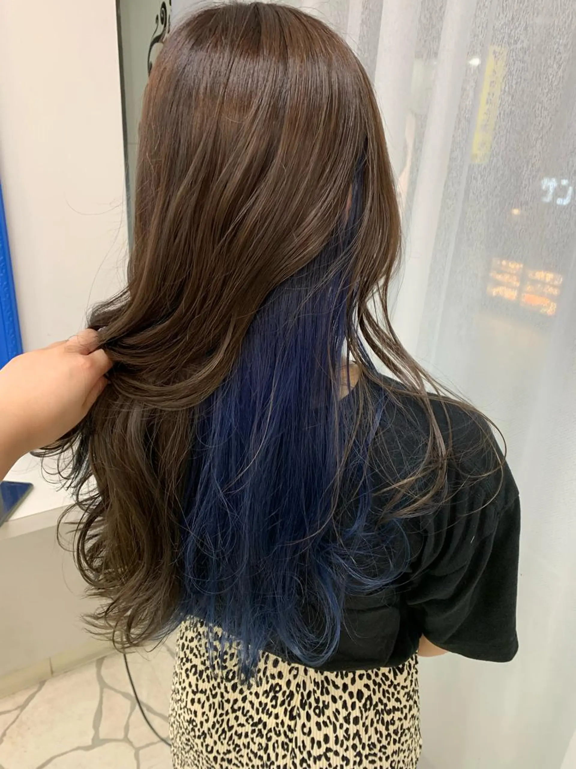 ロング カラー ベージュカラー ブリーチ ブルーカラー ヘアカラー トリートメント LUNON/田河優花 /デザインカラーのヘアスタイル