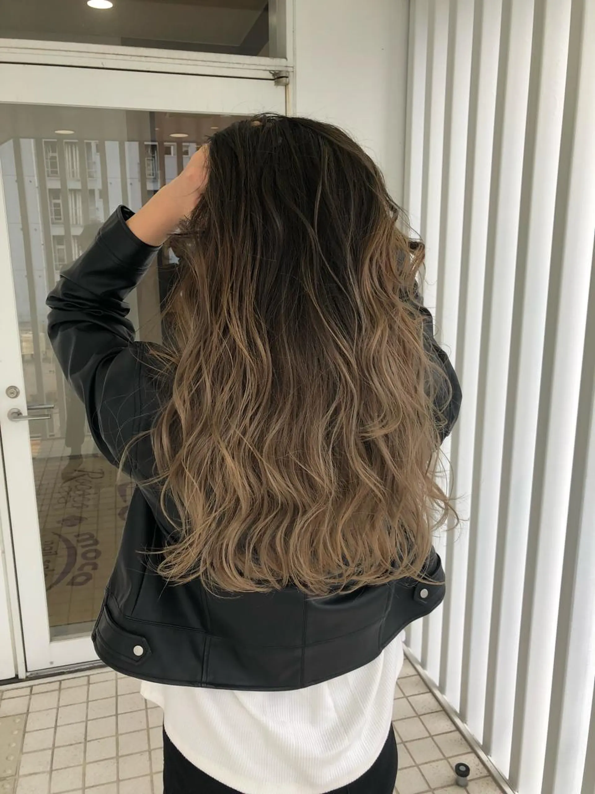 ロング Rubik's江坂 ルービックえさかのヘアスタイル