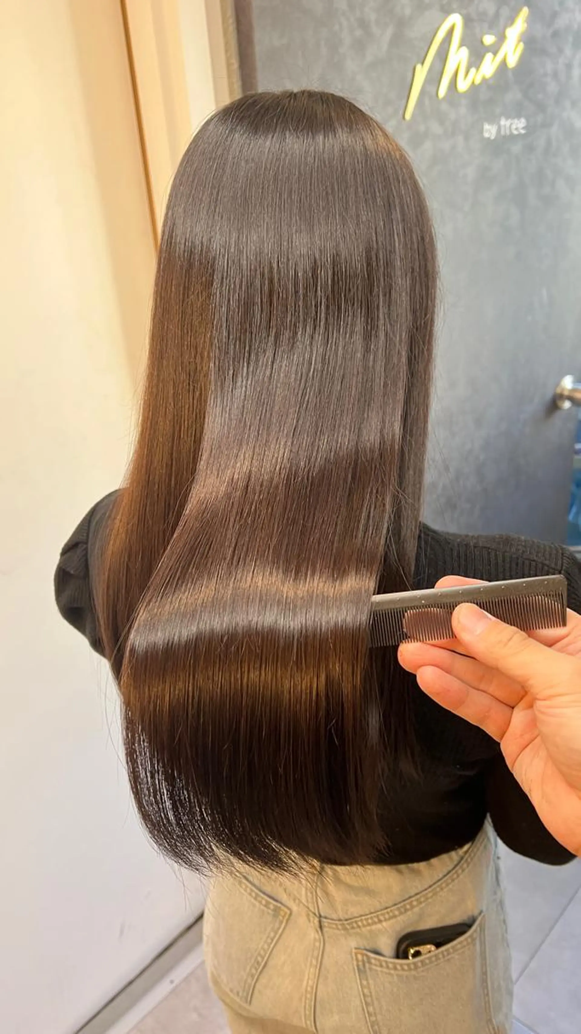 ロング サロウィン新宿三丁目所属・✨巻けるストレート・ 矯正特化✨taroのヘアスタイル