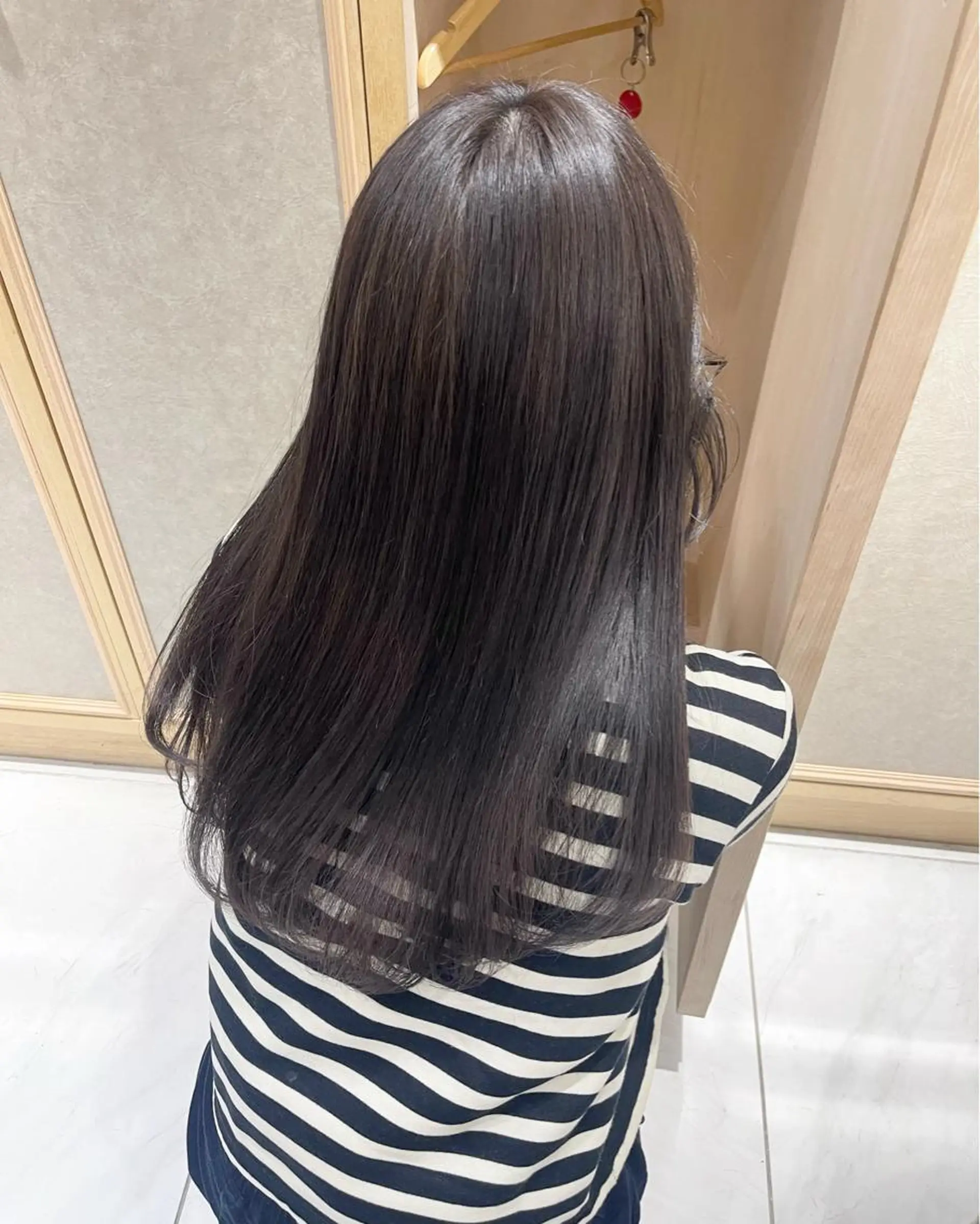 ロング カラー アッシュ ラベンダーカラー ラベンダーアッシュ ラベンダー/レイヤー スタイル🤎mamiのヘアスタイル