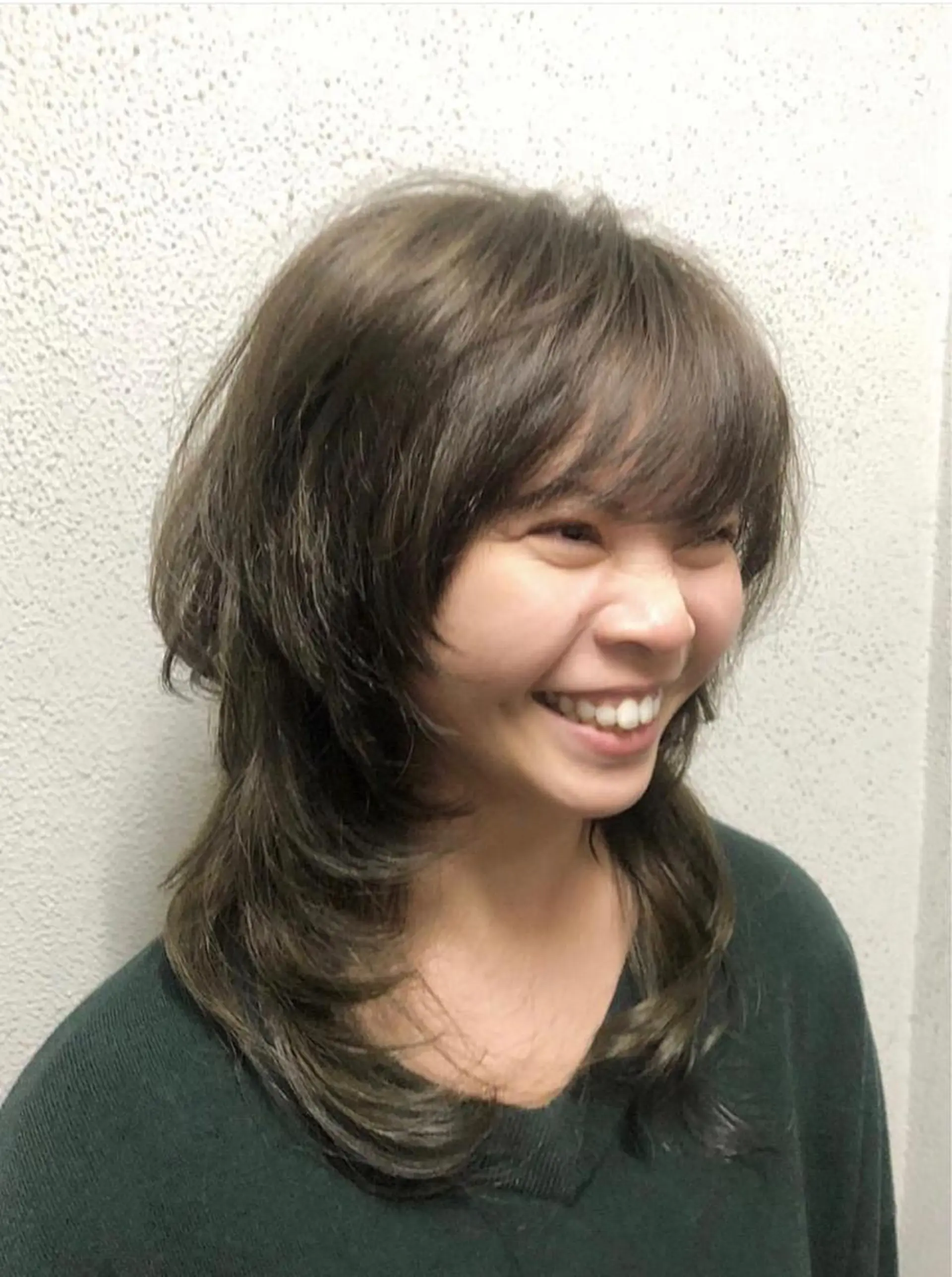 セミロング レイヤーカット ウルフカット Ｂleu所属・伊熊 美砂のヘアスタイル