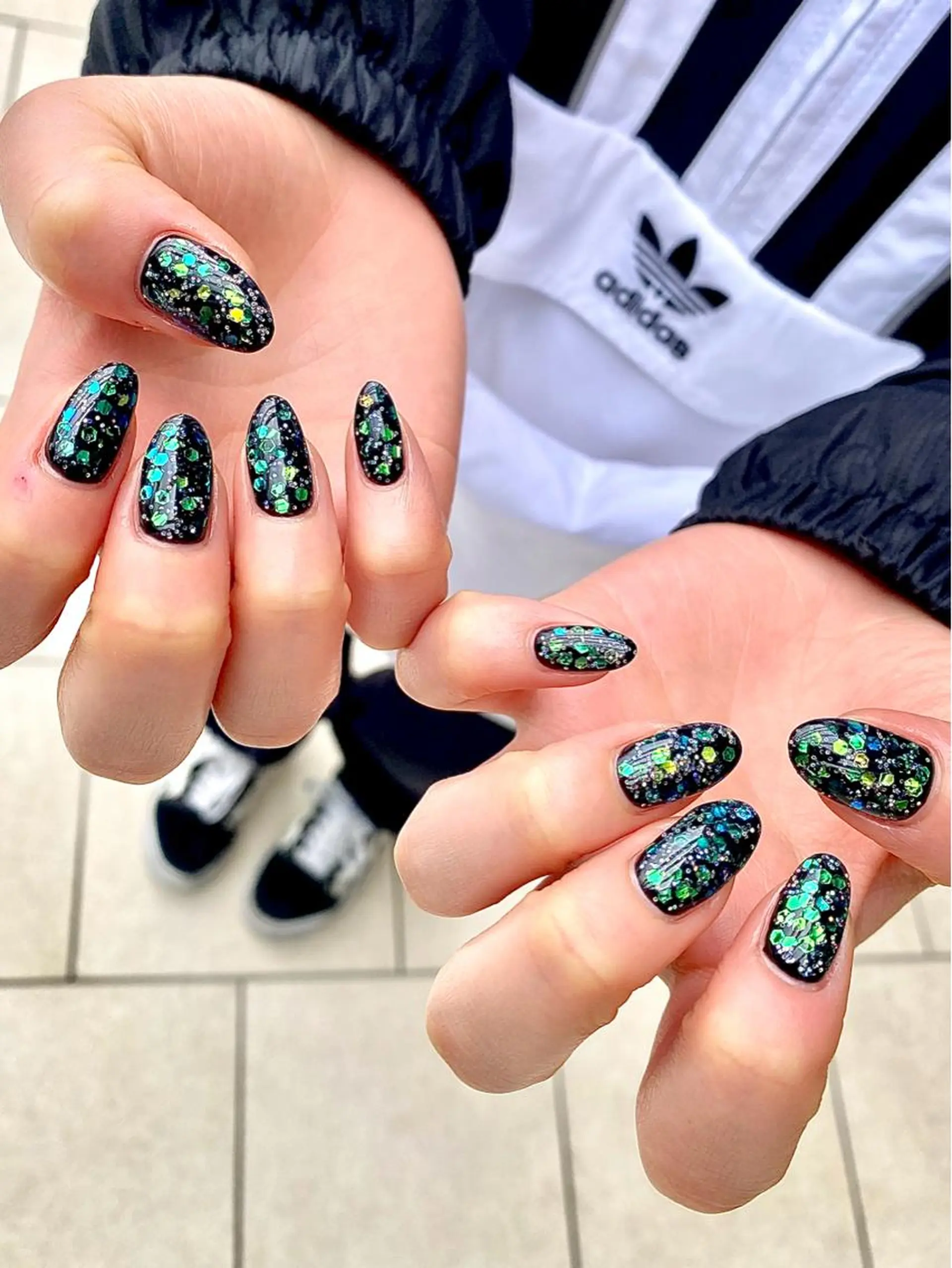 ネイル アニマル柄 アートネイル オーロラネイル クリアネイル 成人式 ハンドネイル ハンドケア Lililas サロン&スクールのネイルデザイン