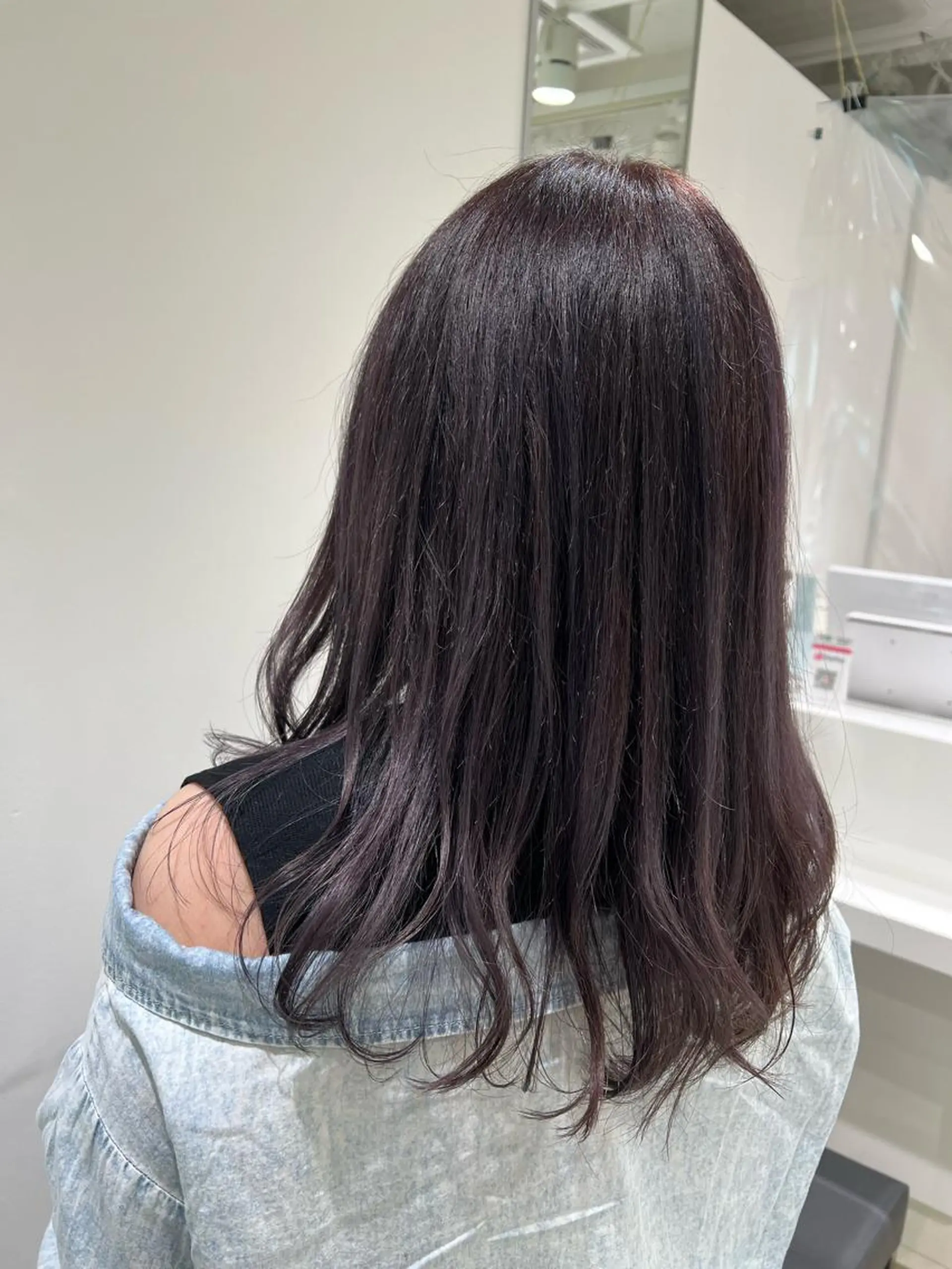 セミロング カラー アッシュ 透明感カラー ラベンダーカラー ラベンダーアッシュ カット ヘアカラー 【暖色カラー特化】 中山由梨のヘアスタイル