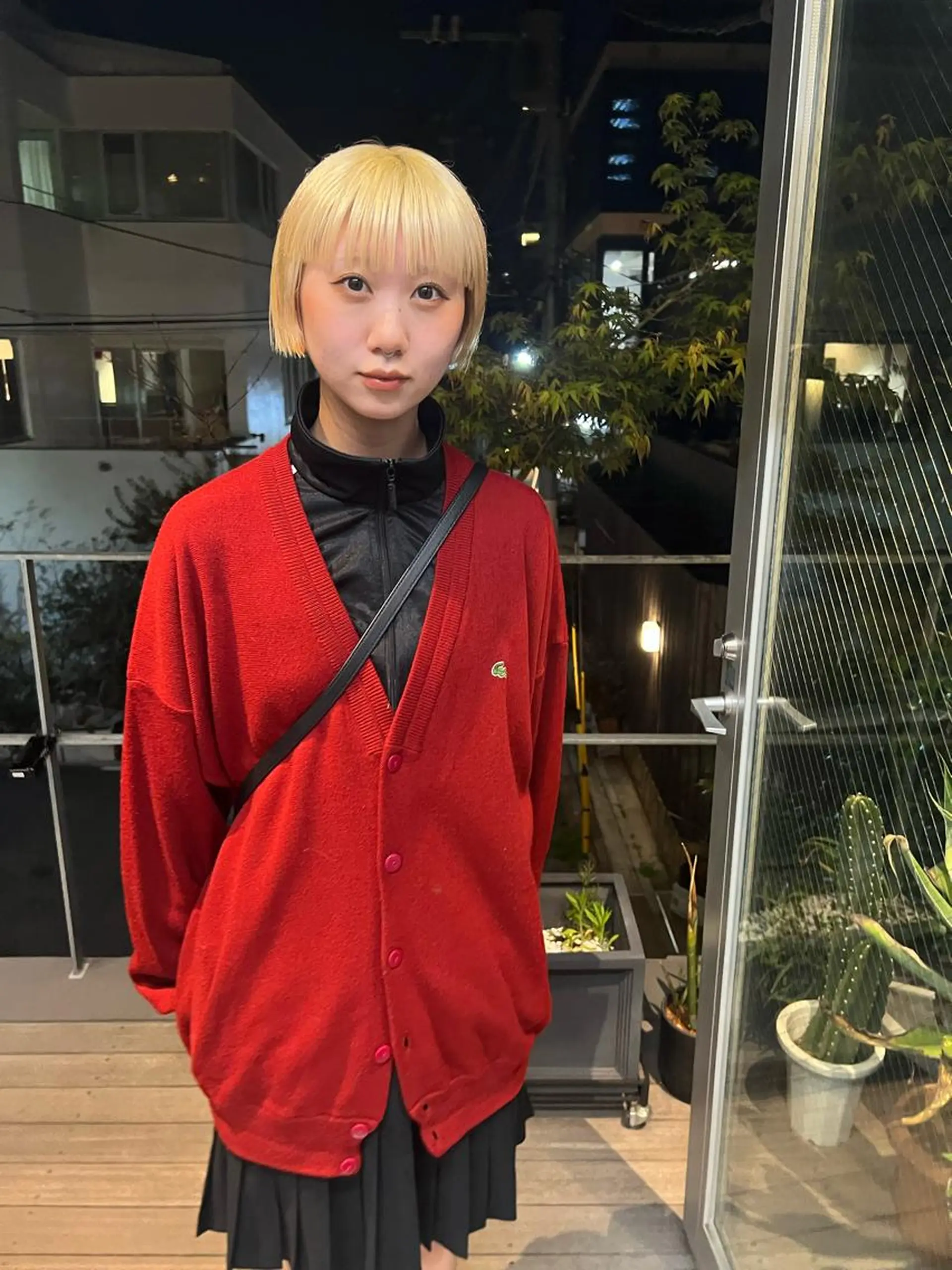 ショート カラー ブリーチ 抜きっぱなしブロンド カット ヘアカラー トリートメント sakoda shunkiのヘアスタイル