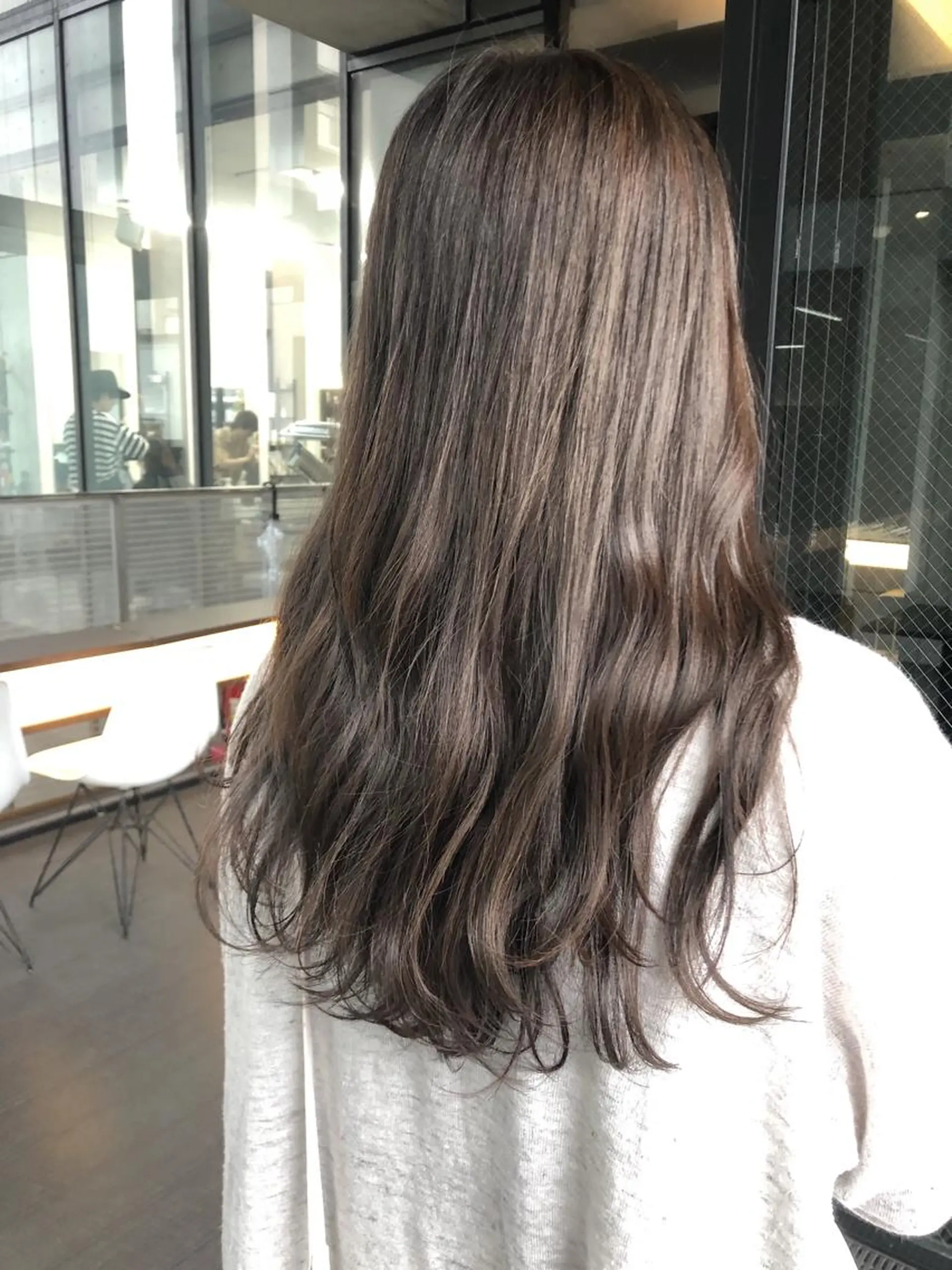 ロング カラー ベージュカラー ヘアカラー トリートメント 八谷 将平のヘアスタイル