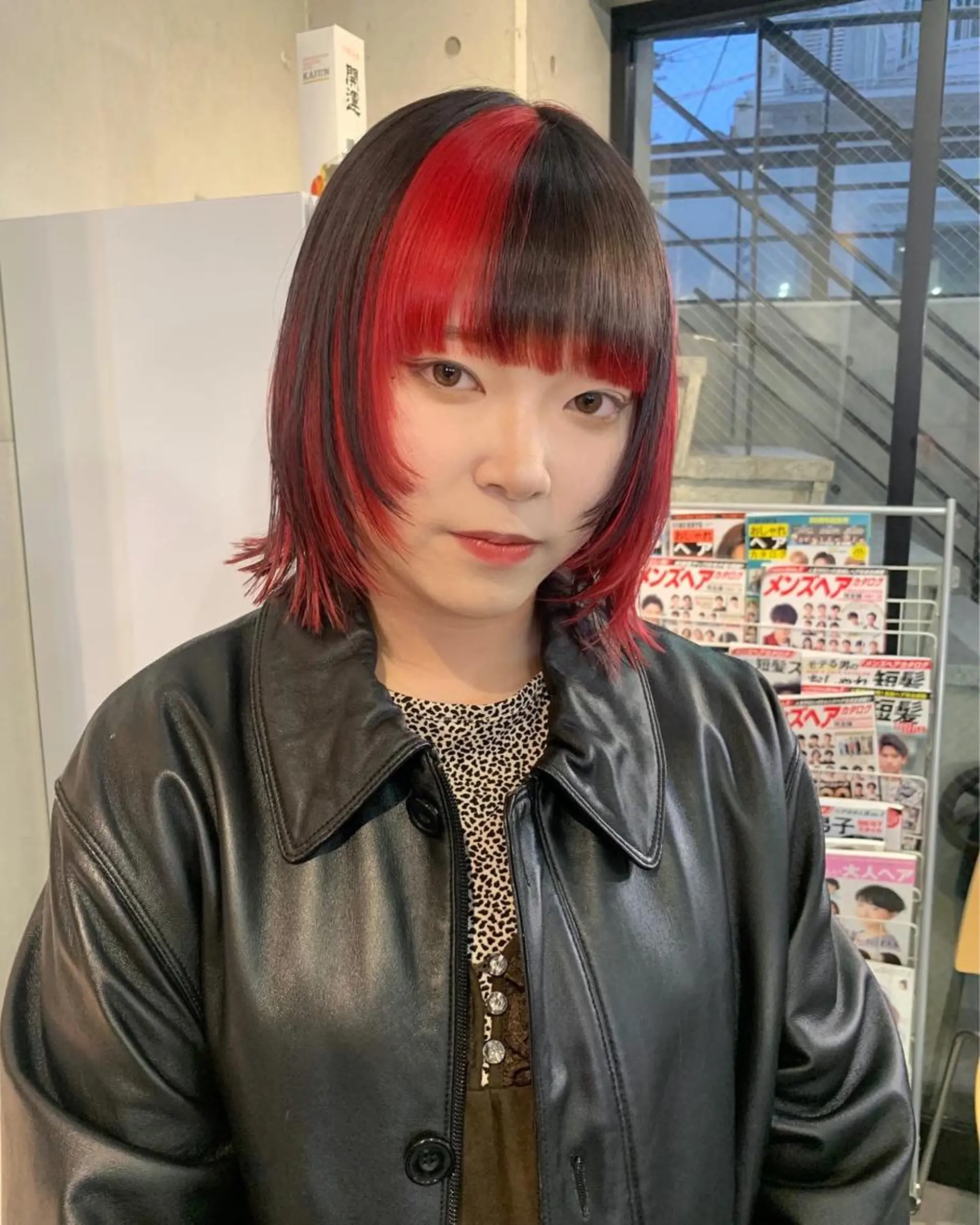 ショート カラー ウルフカット カット ヘアカラー ヘアセット 中性ウルフカット ケアブリーチ/ケイトのヘアスタイル