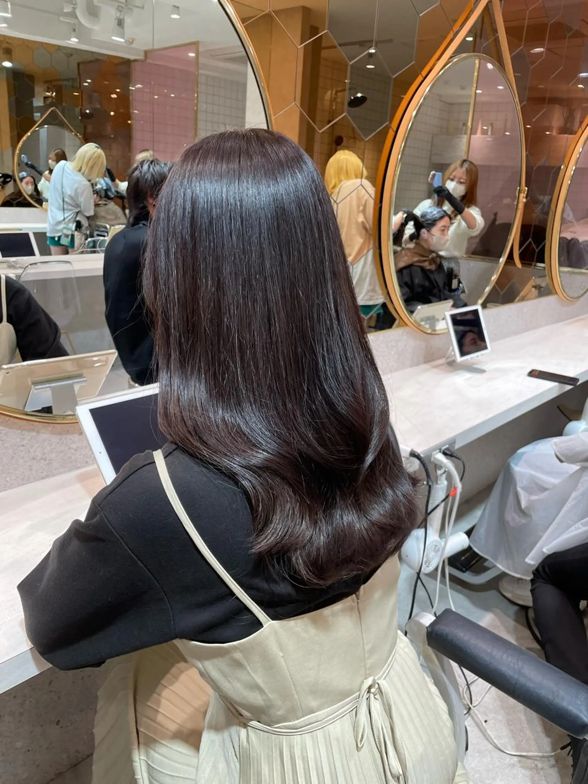 ミディアム カラー 韓国ヘア🤍顔周り/ 髪質改善✨/林遼一郎のヘアスタイル