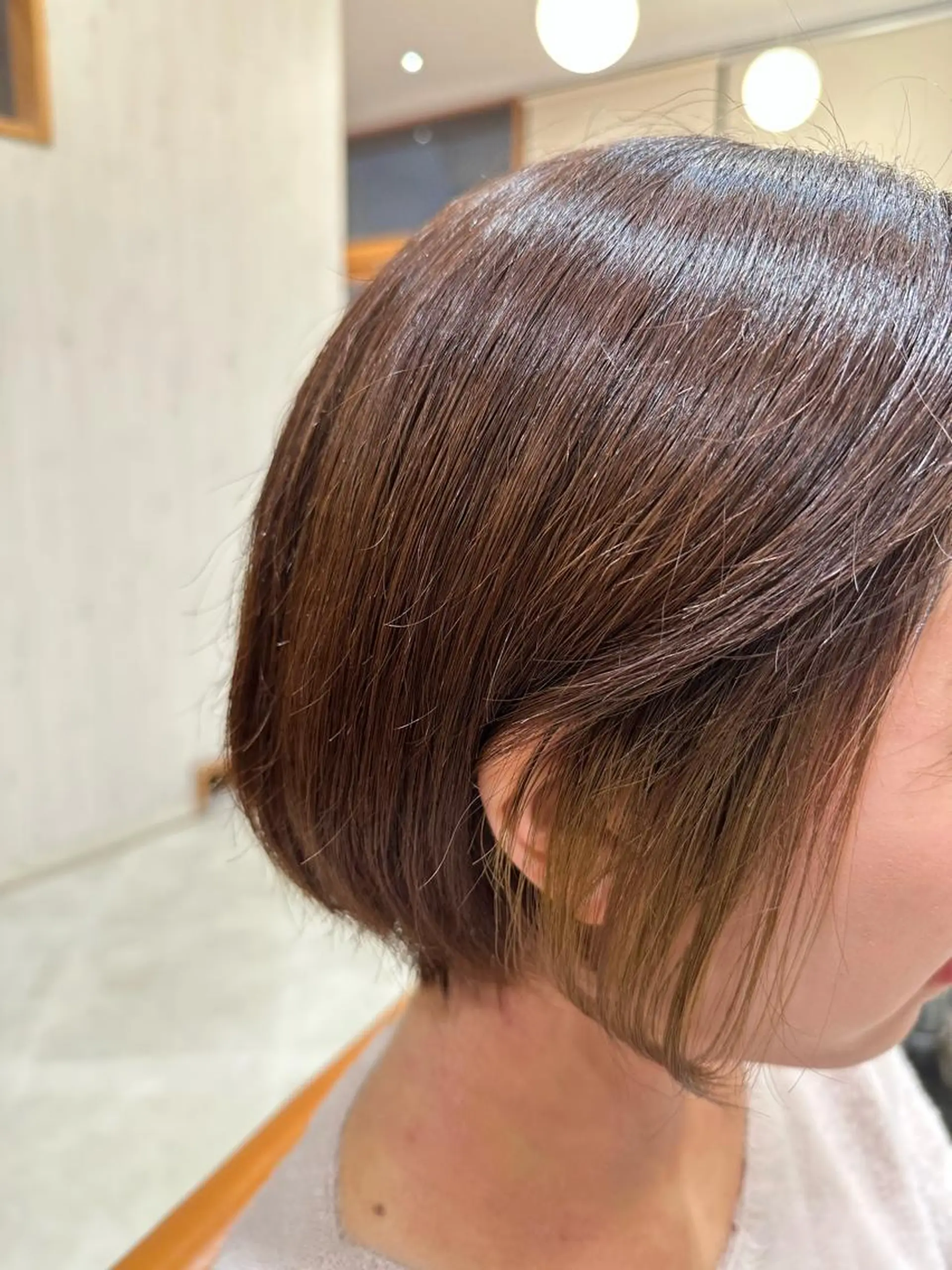 ショート カット ヘアカラー 式部 由美子のヘアスタイル