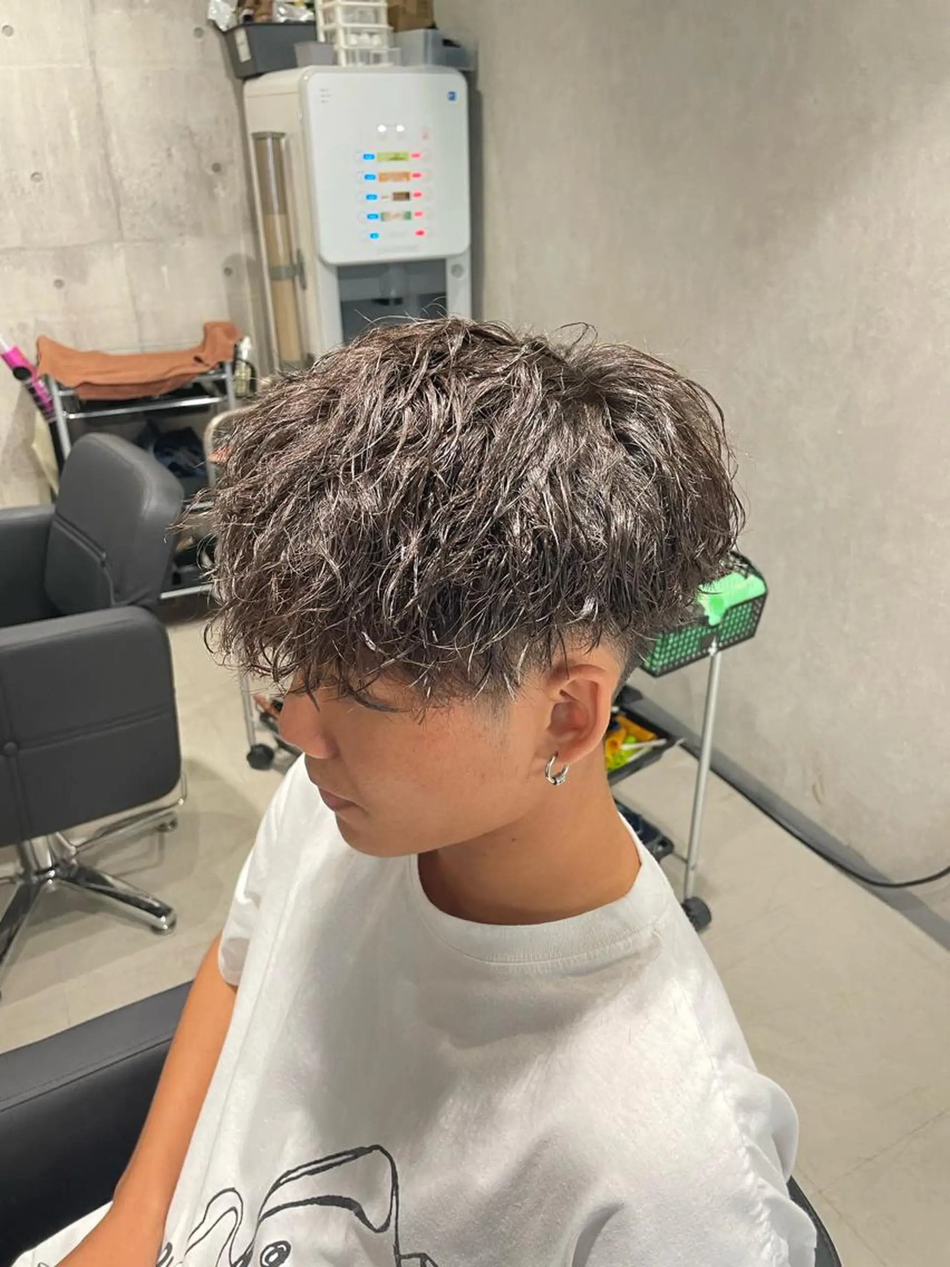 ショート カラー パーマ メンズ メンズパーマ ツイストスパイラルパーマ スパイラルパーマ _white【京橋店】所属・_WHITE / KENTOのヘアスタイル